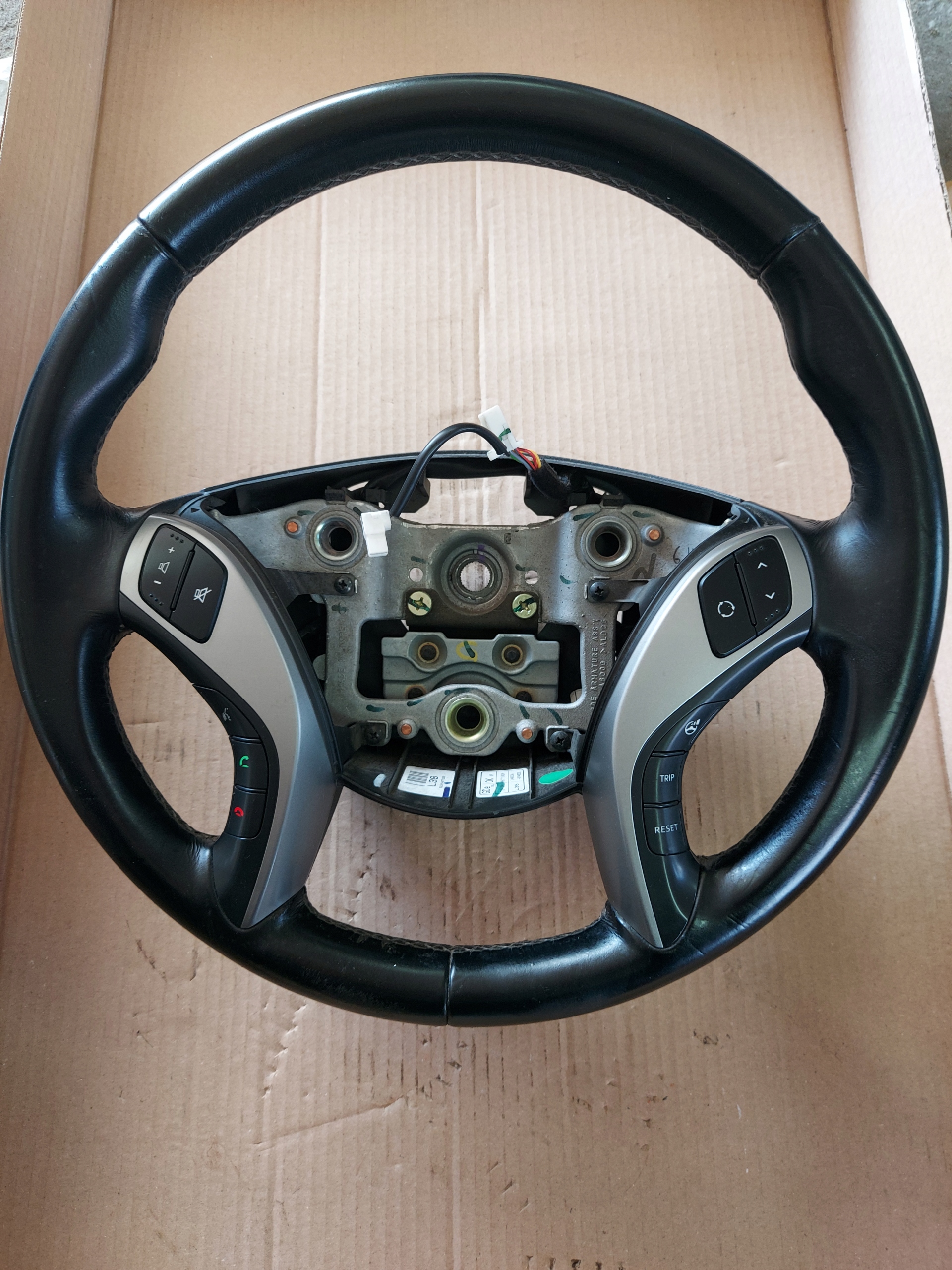 KIEROWNICA HYUNDAI I30 II MULTIFUNKCJA