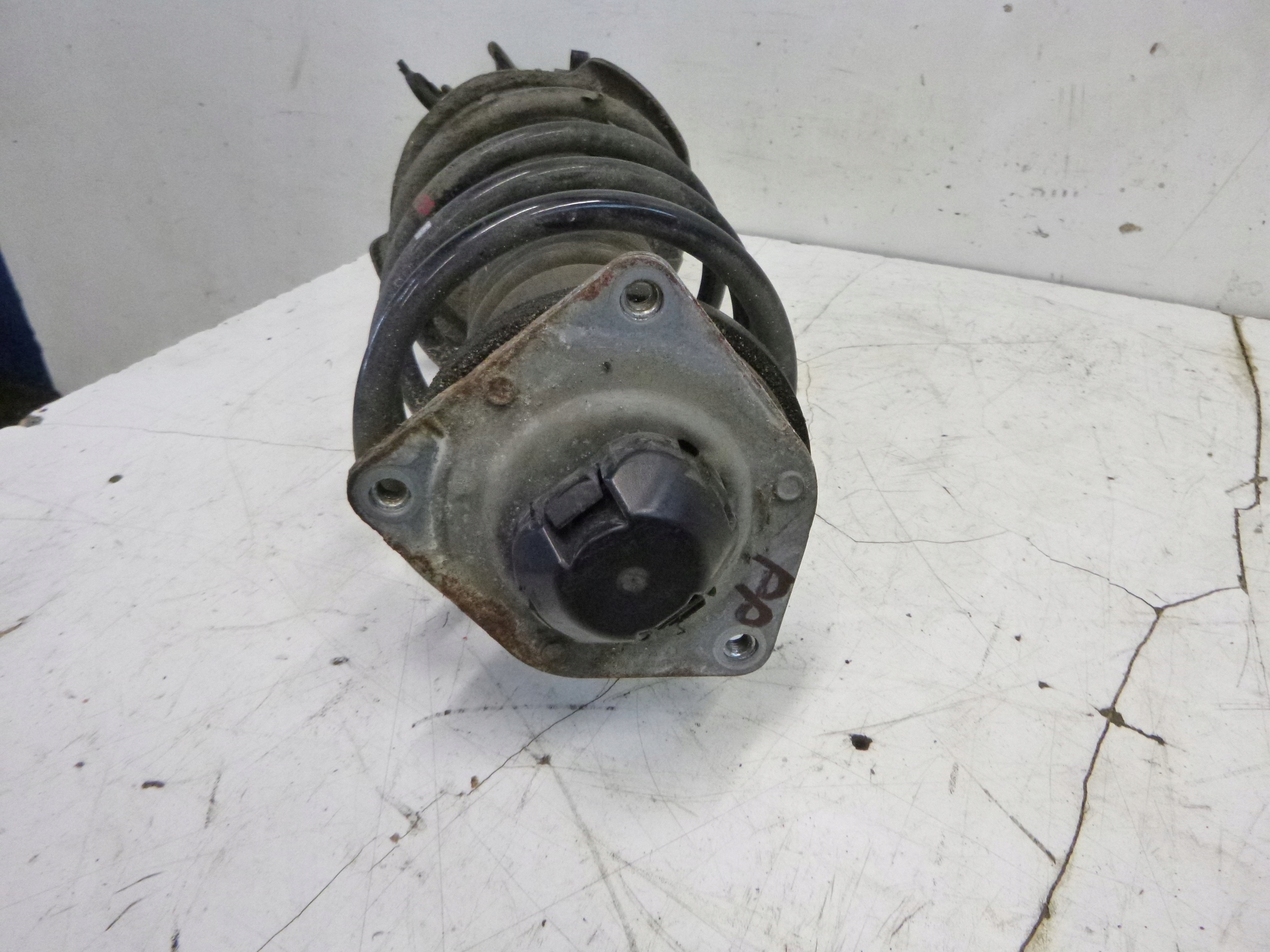 shock absorber front right Mercedes W169 1.5 A KLASA 04-12 1693201430