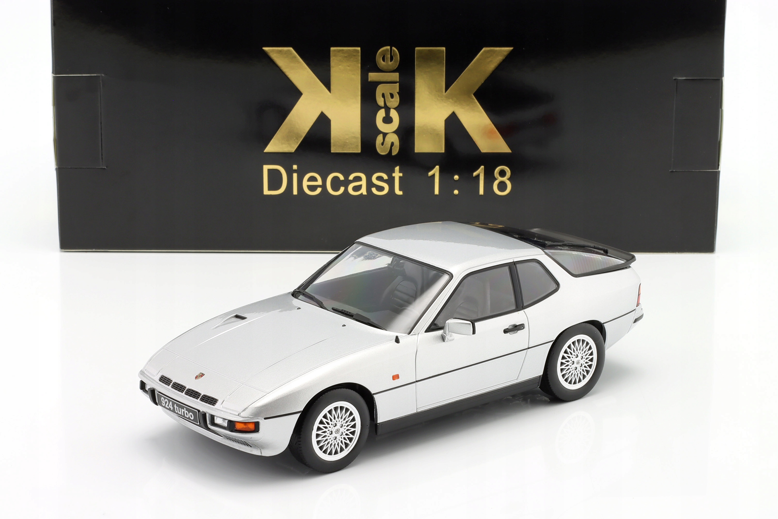 Kk Měřítko Porsche 924 Turbo 1986 Stříbrná 1:18