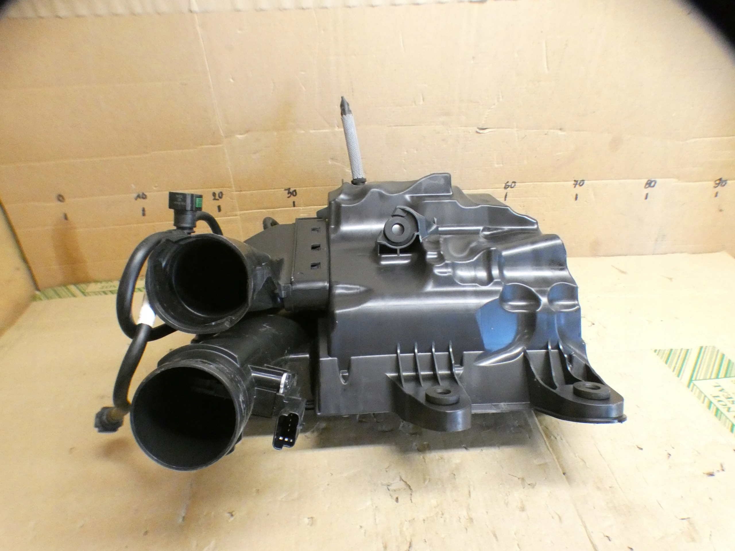 obal filtru vzduchový DS7 9828002080
