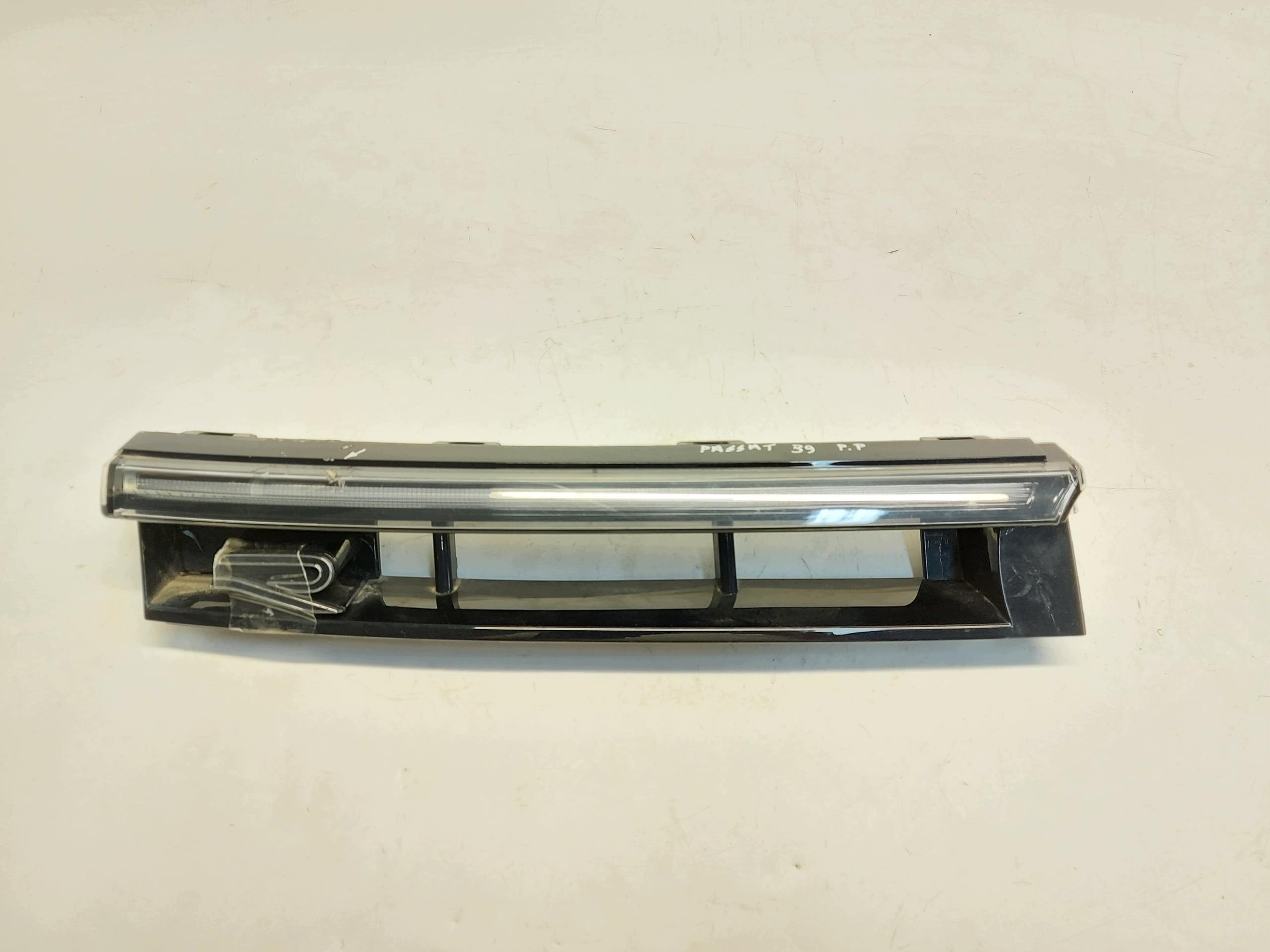Passat R B9 3J0 light daytime running lights right FOTO ! 3j0941654a