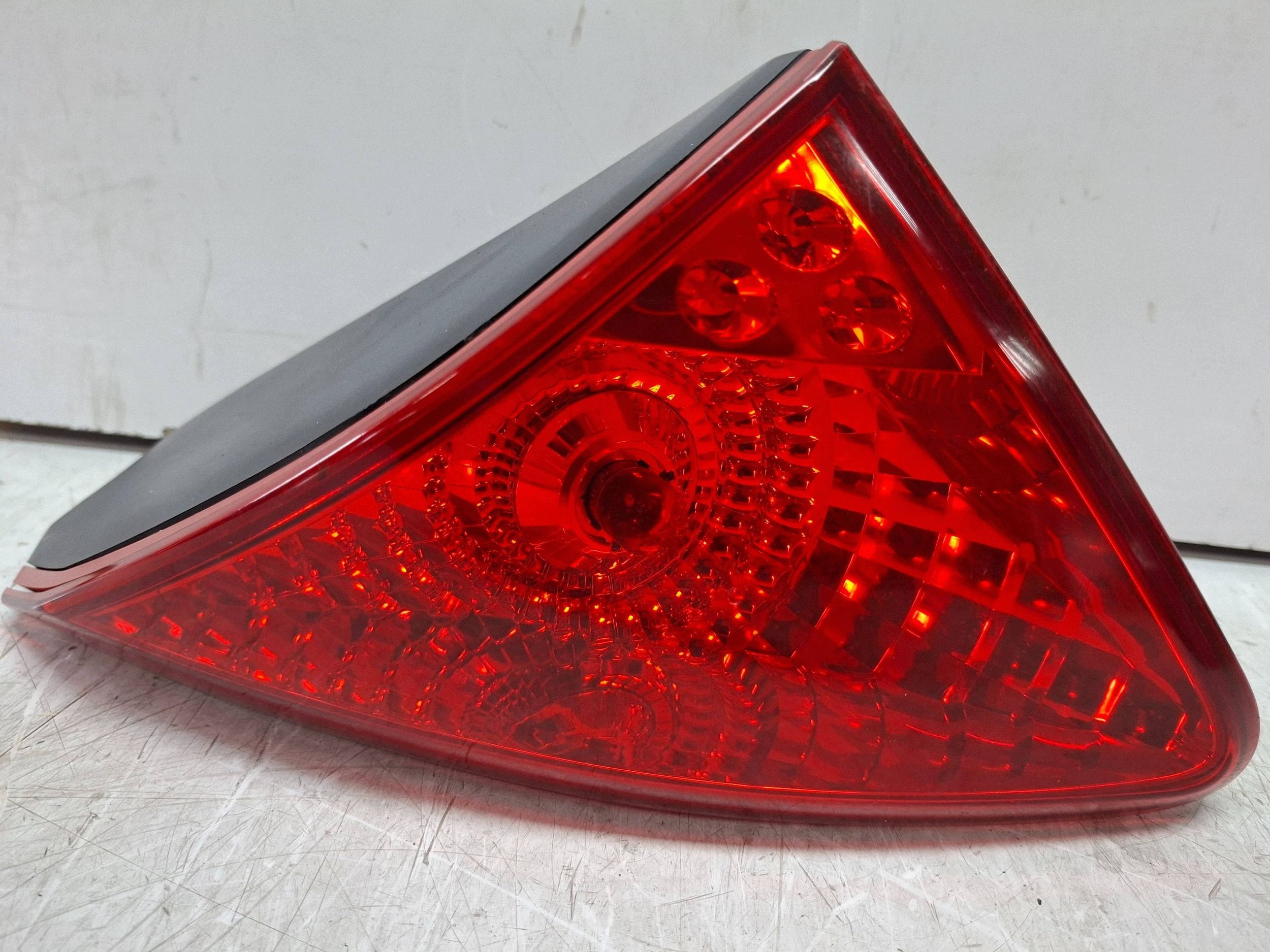 light rear right 9683460980 PEUGEOT 3008 and 2009