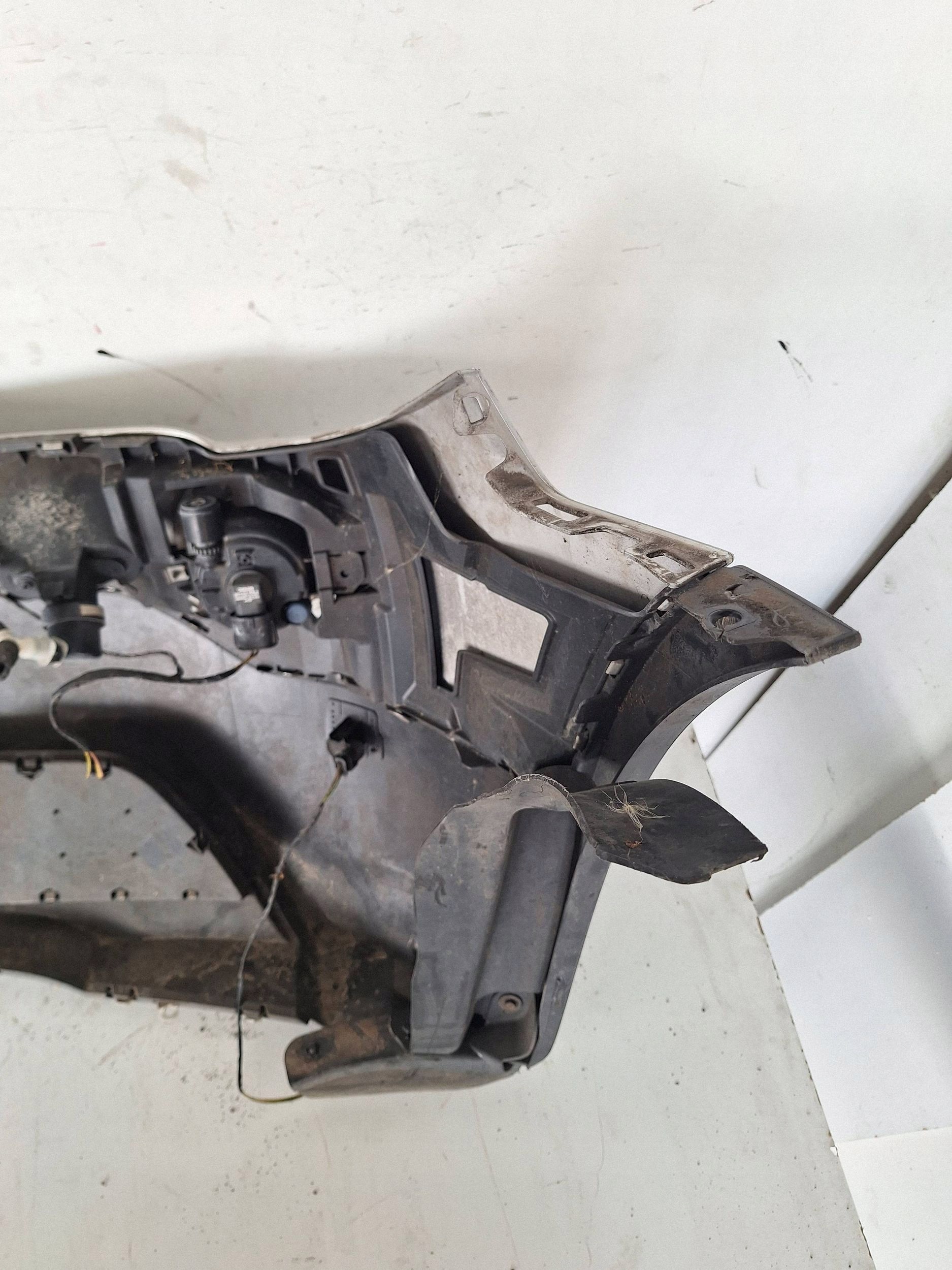 BMW X3 E83 LIFT 06-10 bumper + PDC + XENON 51113416200