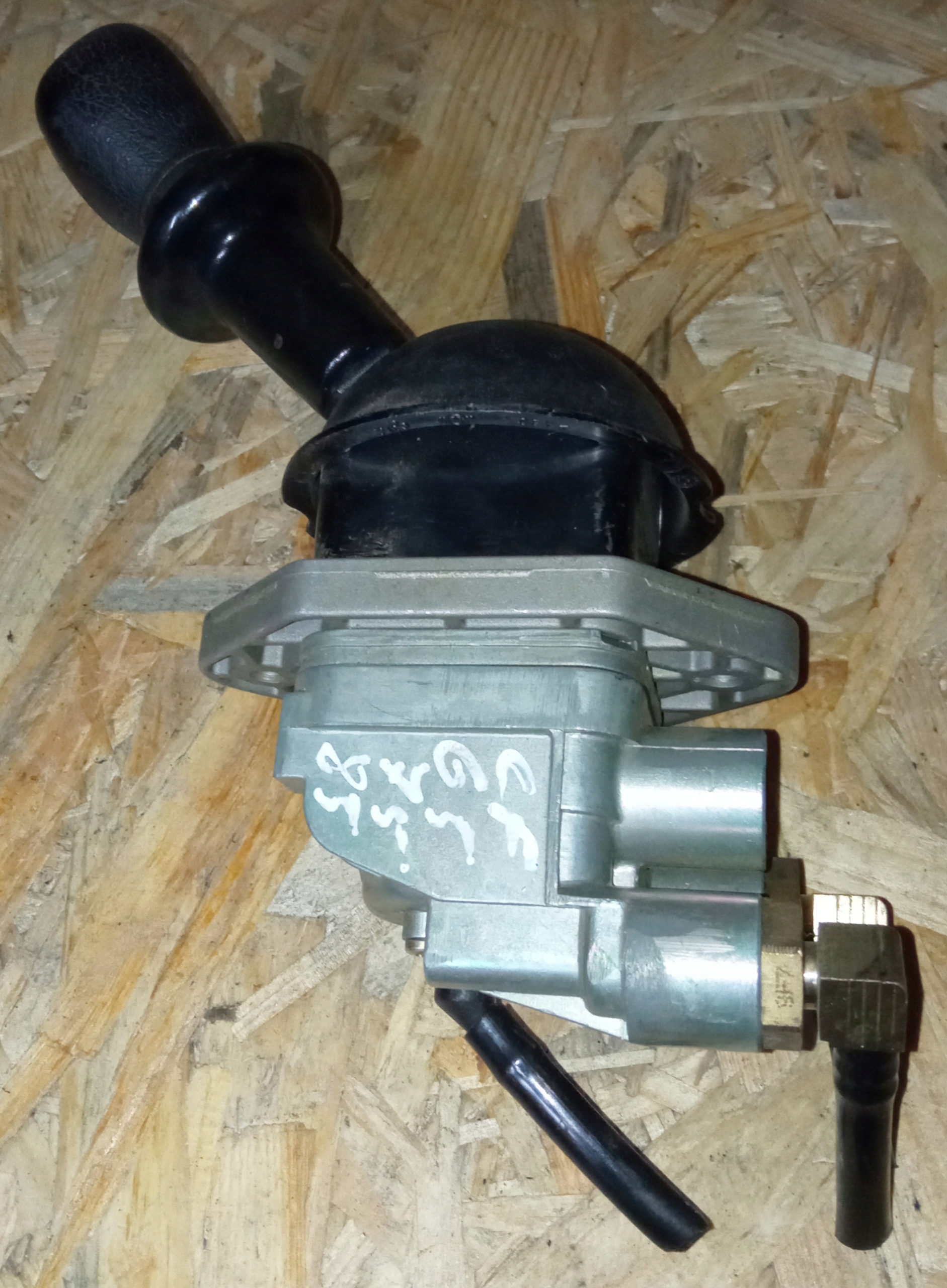 DPM92DE - Клапан ручного гальма DAF CF 65 75 85