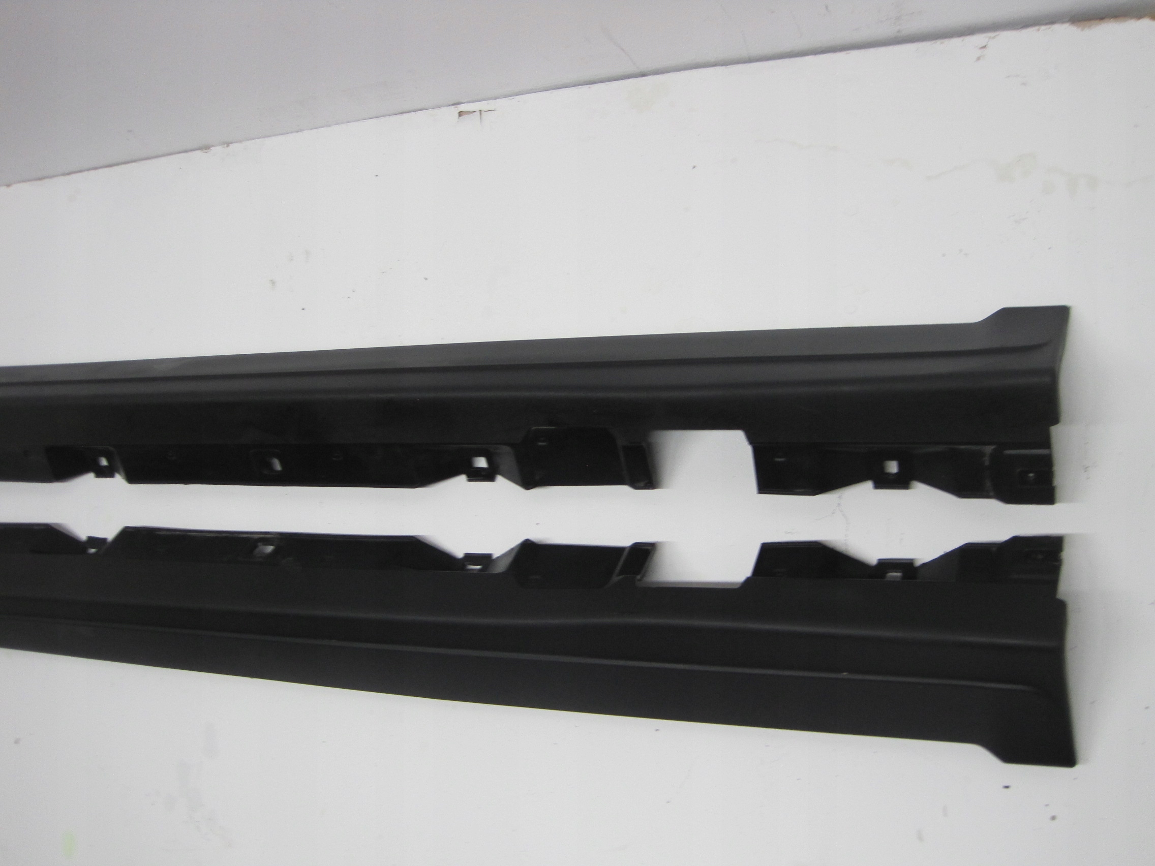 cap moulding threshold Mercedes EQA A243 22R right left