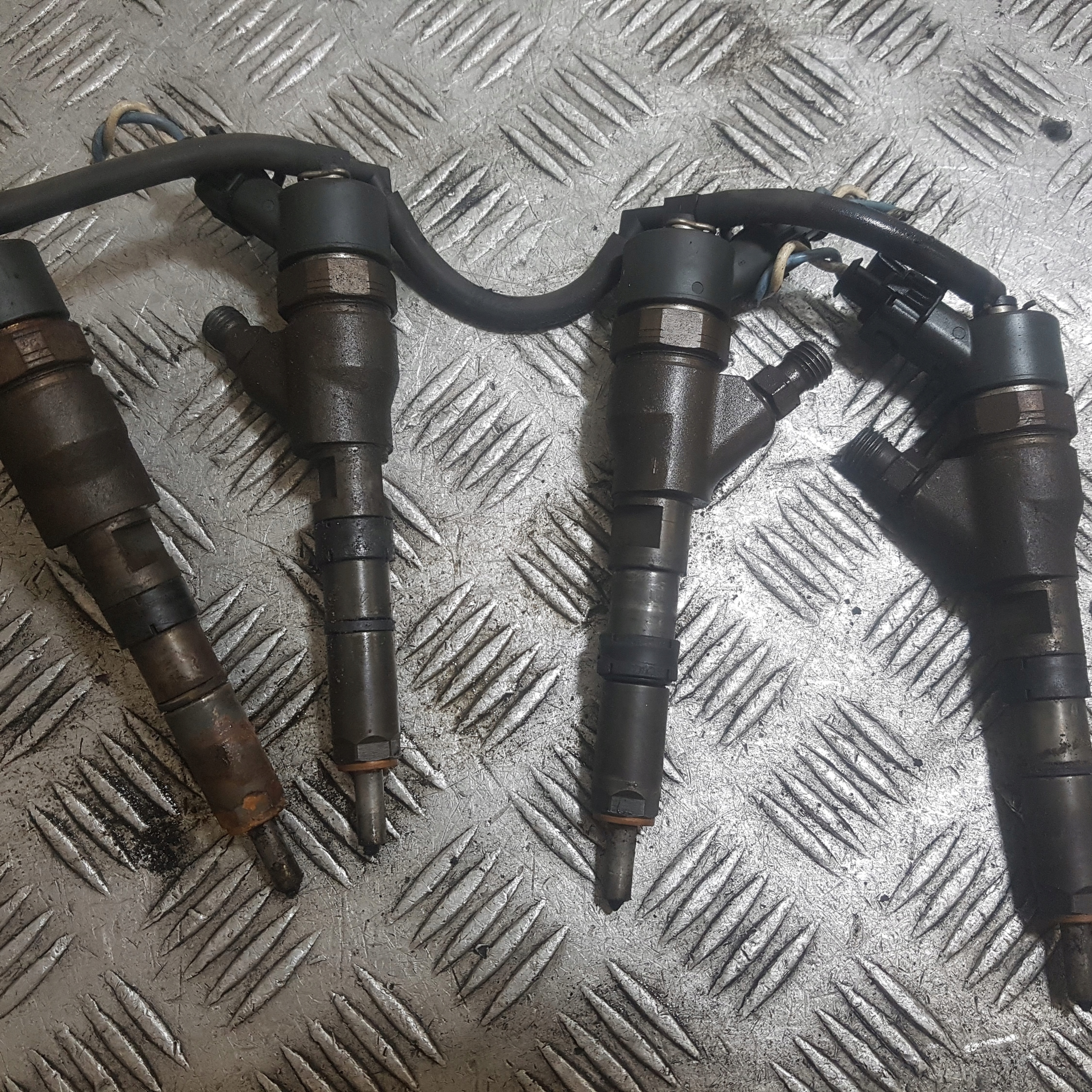 Einspritzdüse Einspritzdüse KOMPLET PEUGEOT 307 0445110076 9653594280