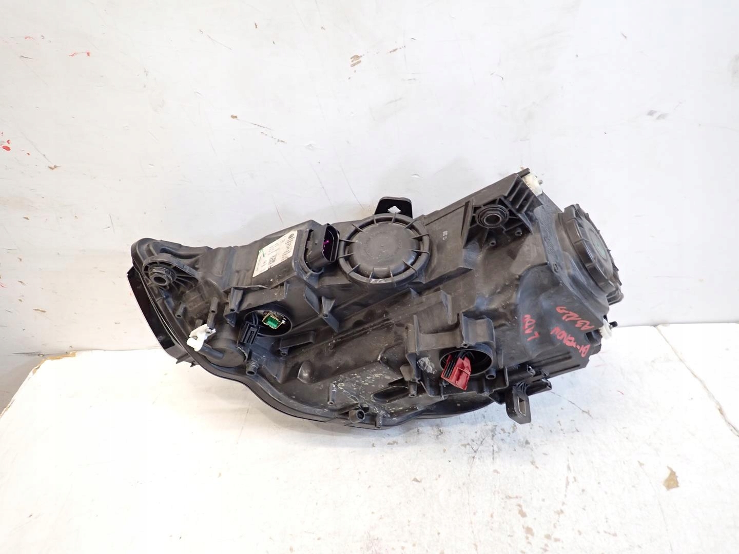 light front front right AUDI A3 2012- BI-XENON 8V0941006C