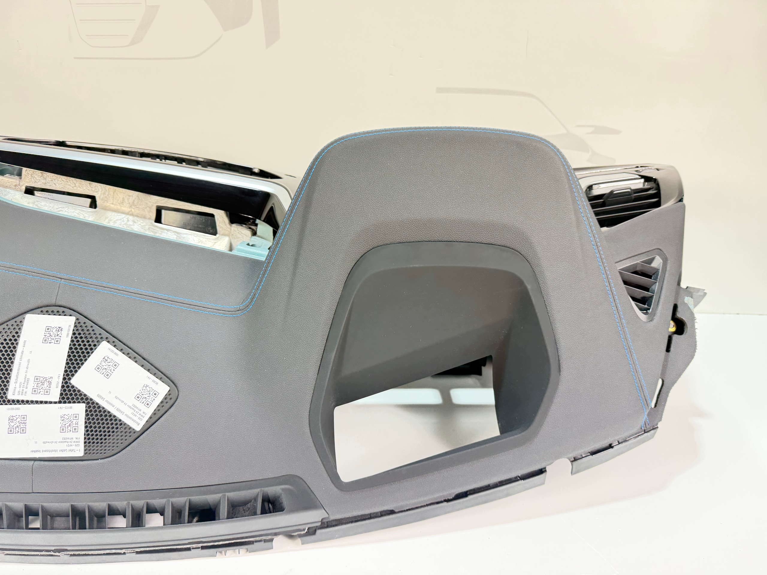 dashboard console HEAD-UP HUD BMW Z4 G29 m-packet blue NIC