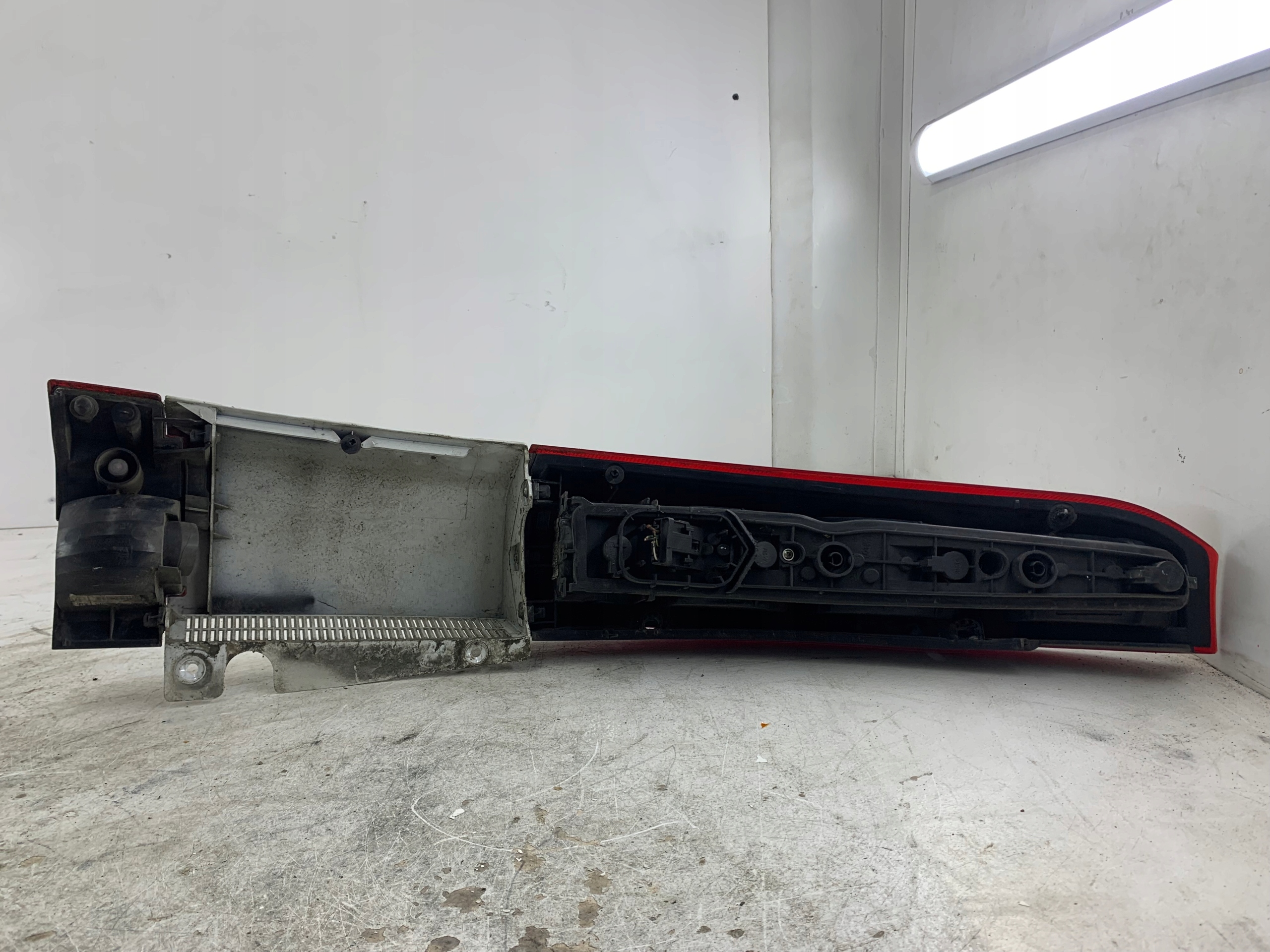 OPEL MERIVA A light right rear part Y474