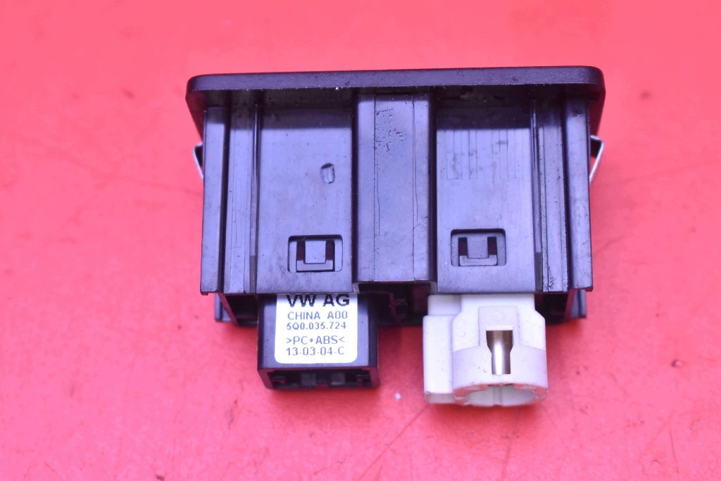 adapter PORT USB AUX 5G0035222C VW GOLF 7 VII 12-17