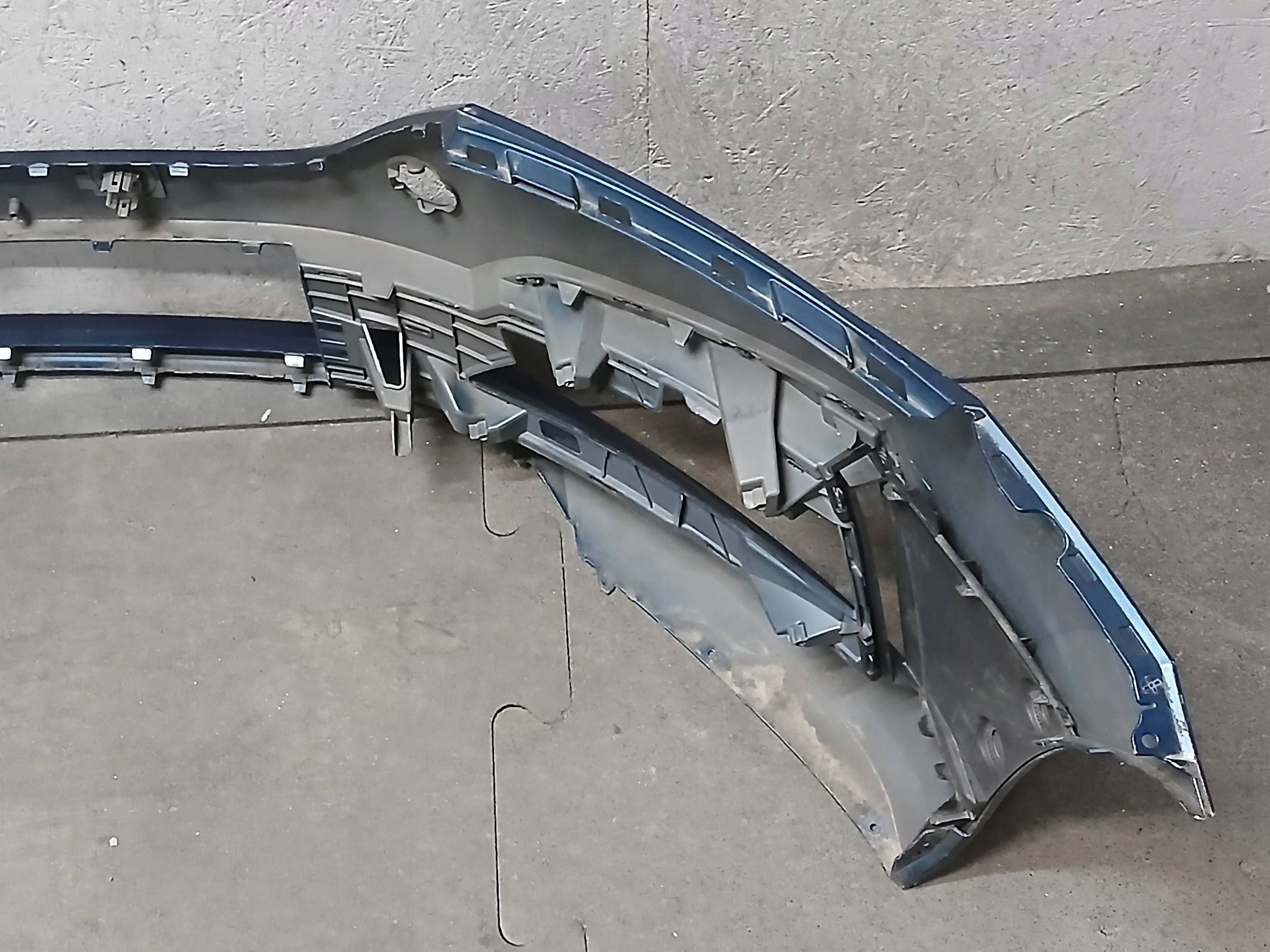bumper front SKODA OCTAVIA IV 4