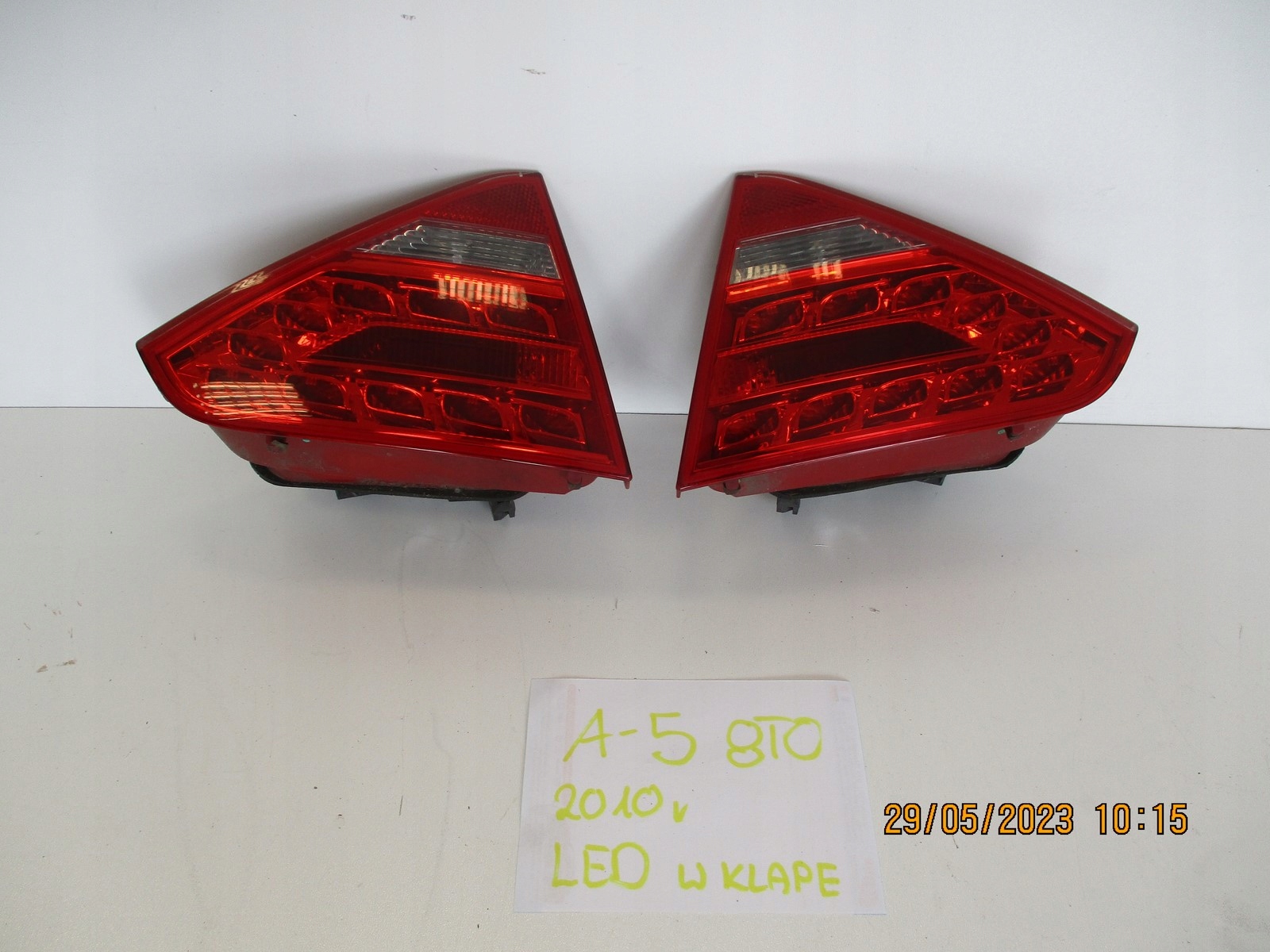 light AUDI A5 8T0 8T0945093A left