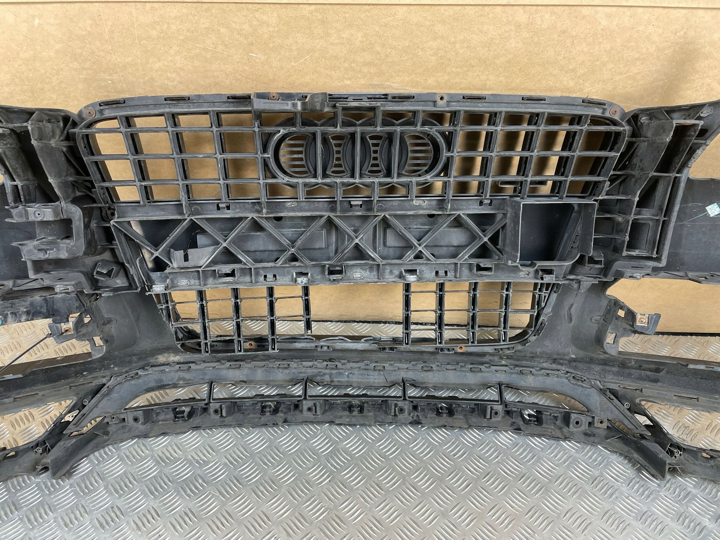 bumper front front AUDI Q7 4L0 LIFT (washers) 2009-2015 4L0807437H