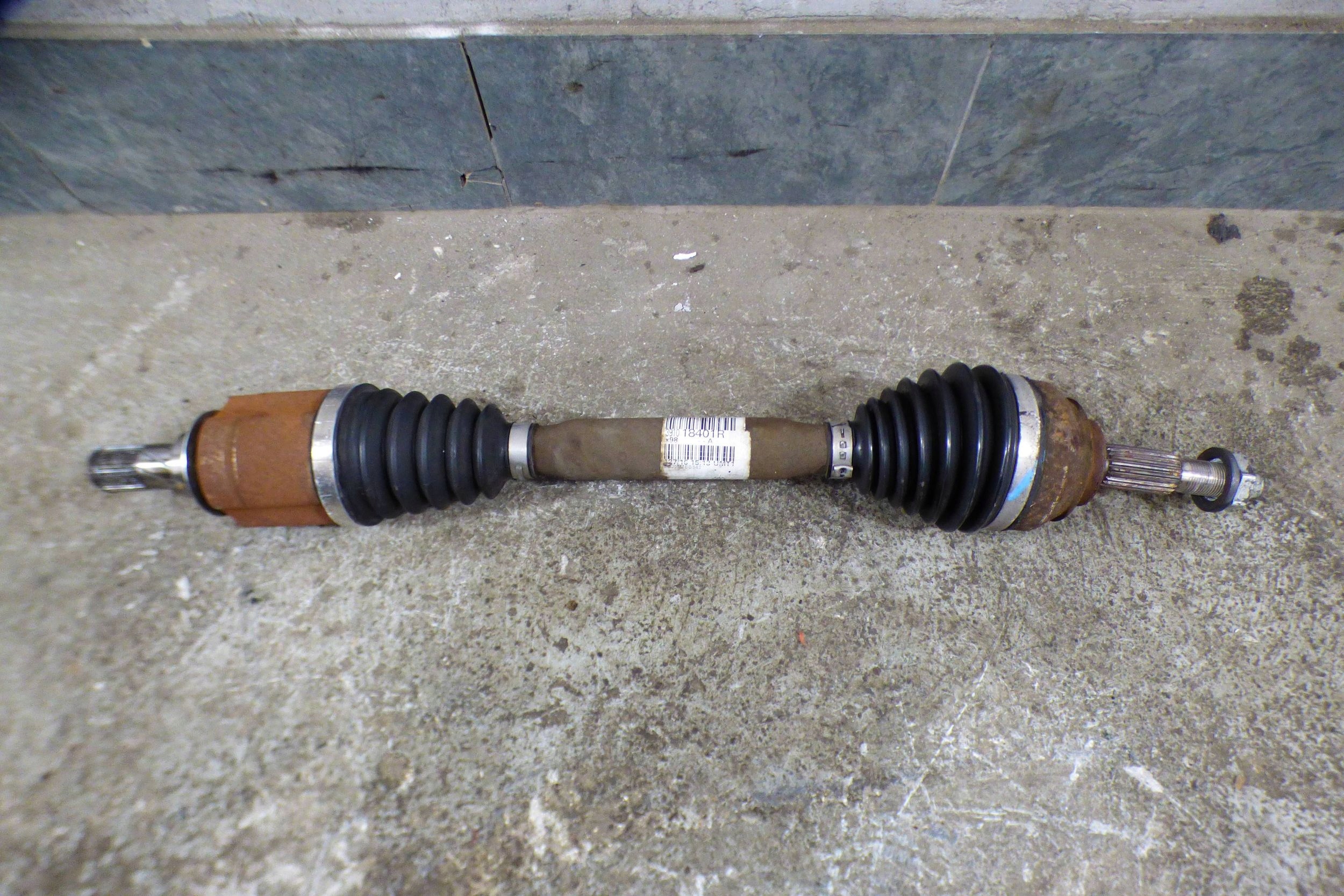 Renault Clio IV 1.2 TCE semi-axis napedowa left 391018401R original st.BDB