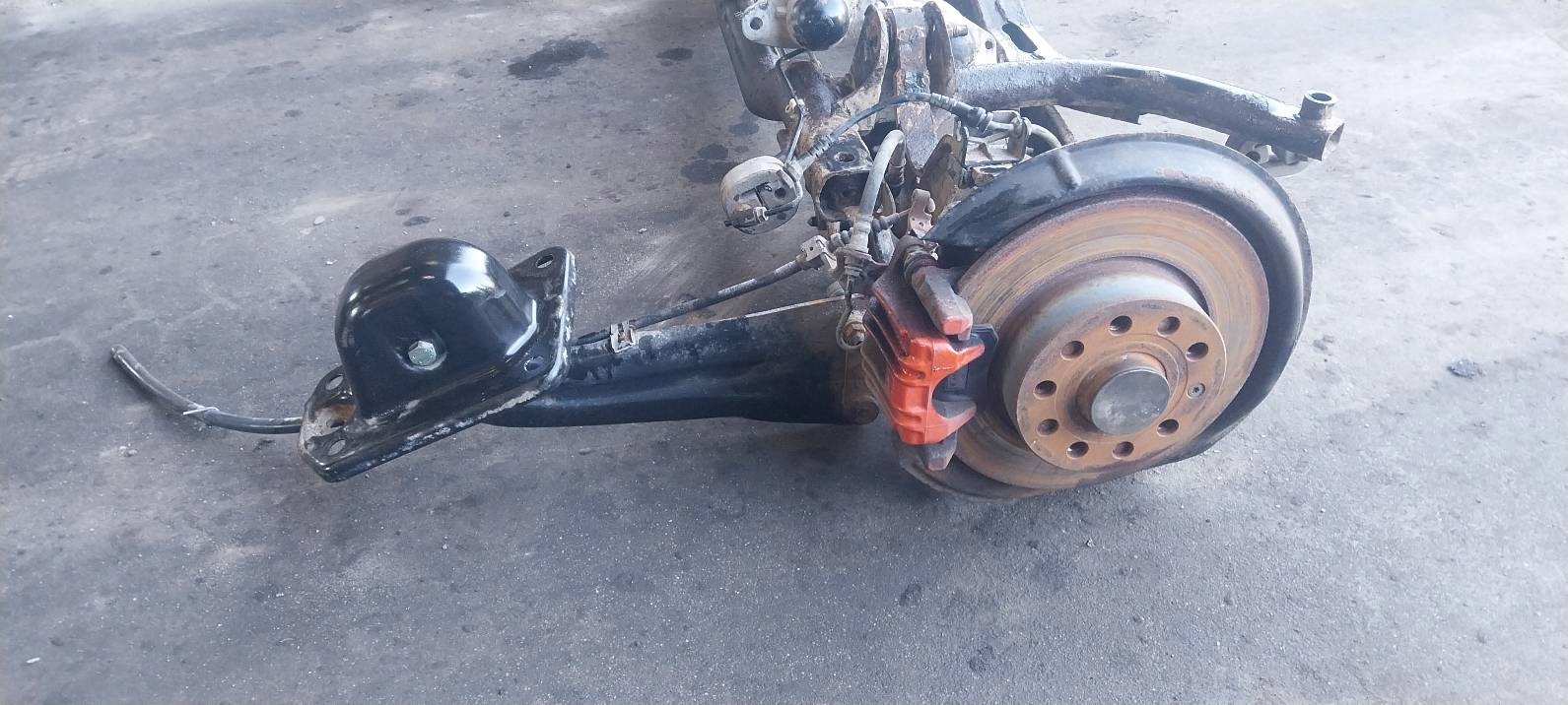 complete sususpension sider axle beam rear part AUDI A3 8P HB 3D