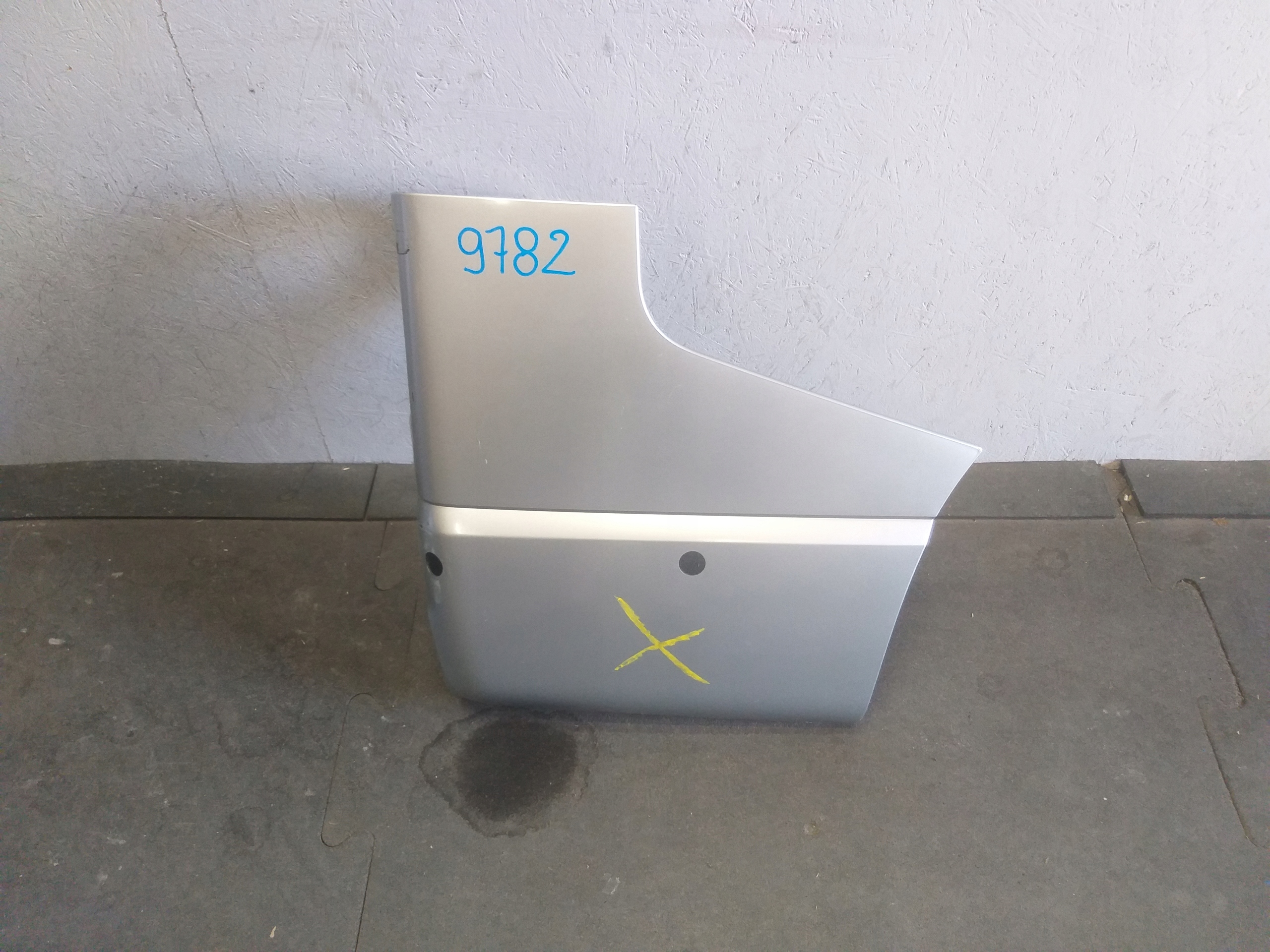 bumper rear part right corner RENAULT TRAFIC III 3 OPEL VIVARO B
