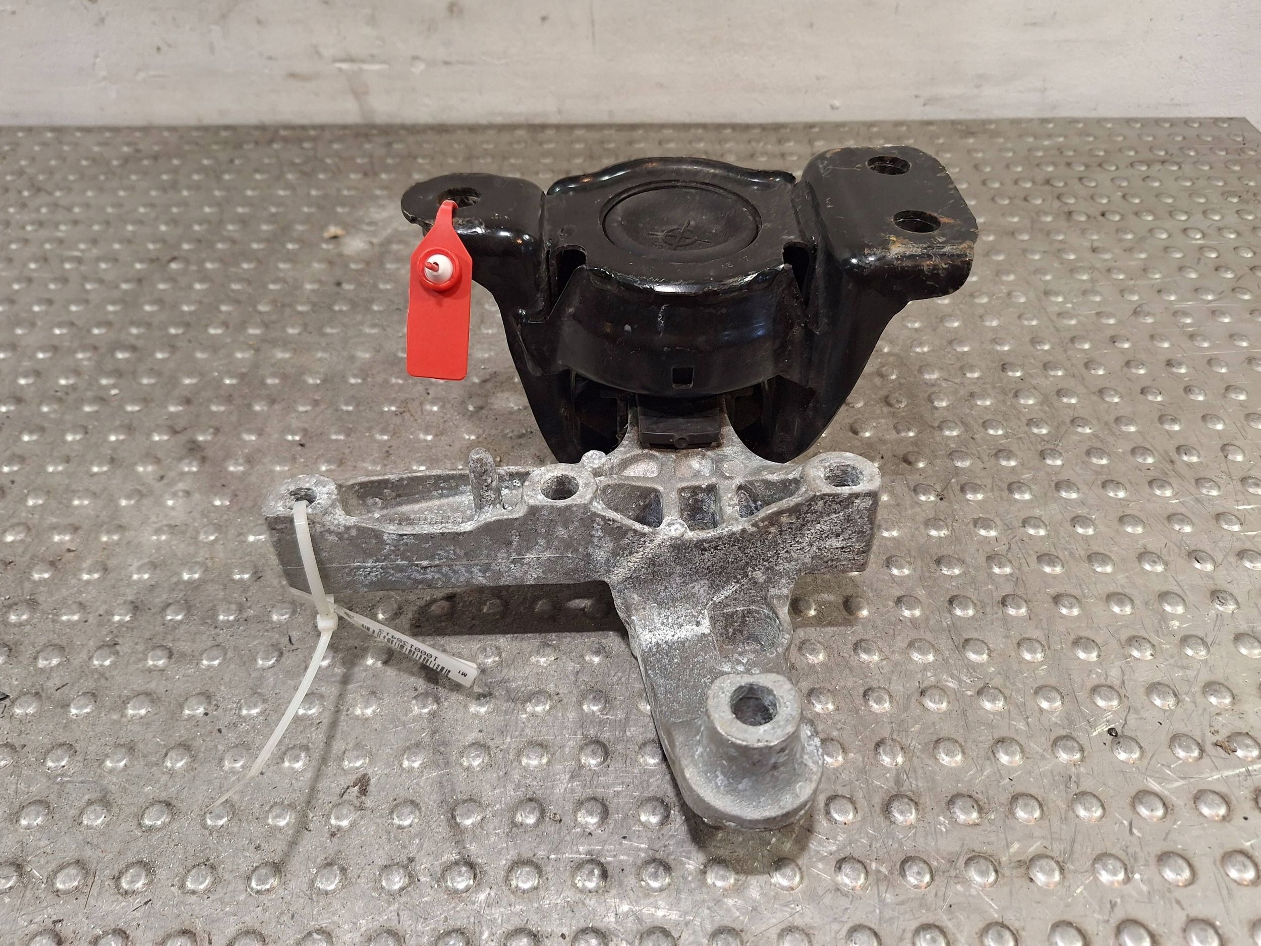 holder engine mount 112848459R RENAULT KADJAR 1.5 DCI 15