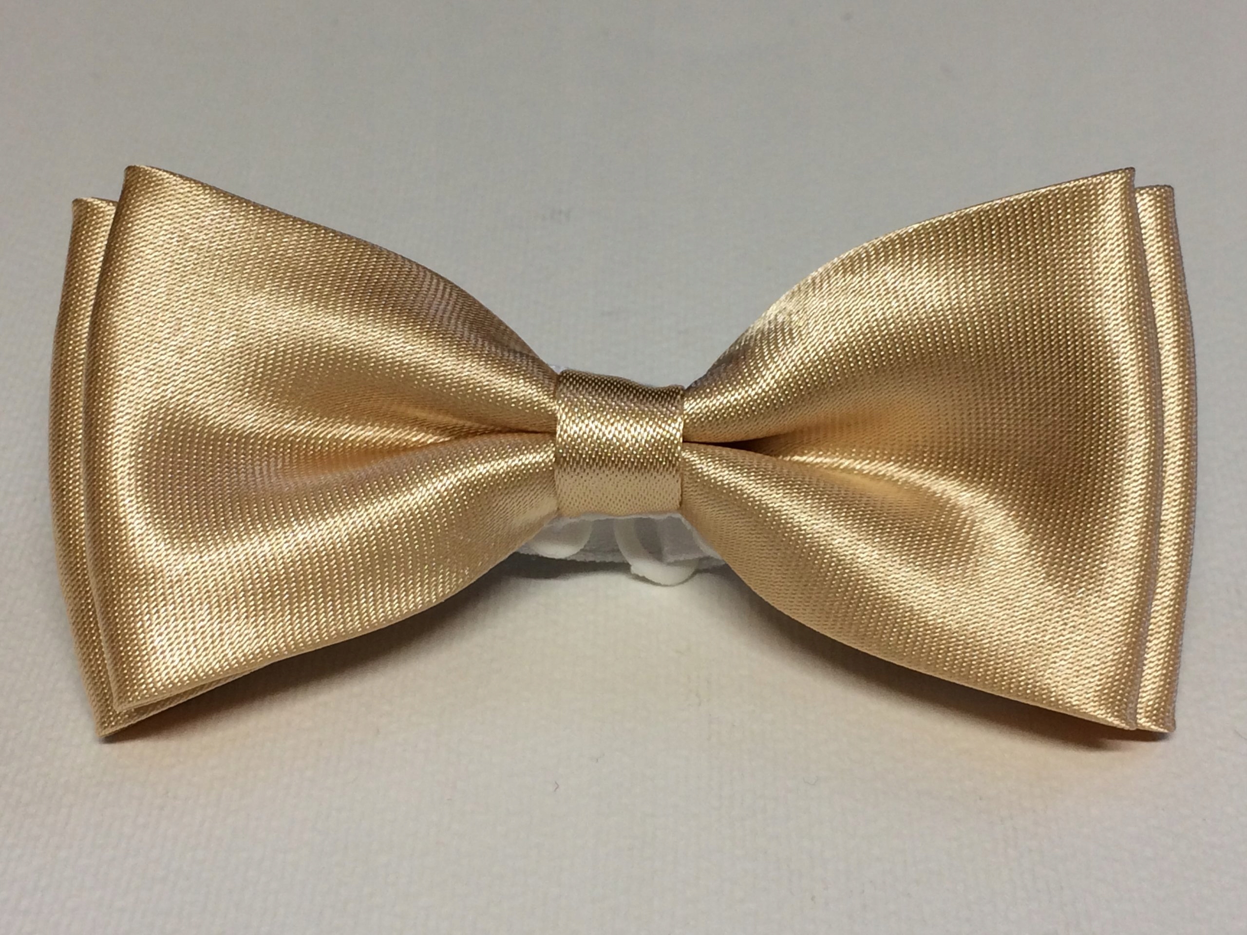 

Beżowa Mucha W Połysku / Macie Muszka Dziecięca