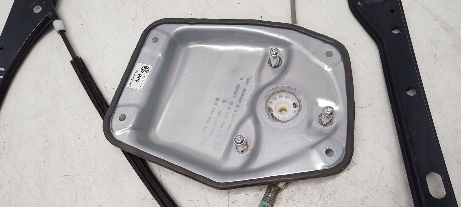window regulator right front mechanism VW Golf VI plus