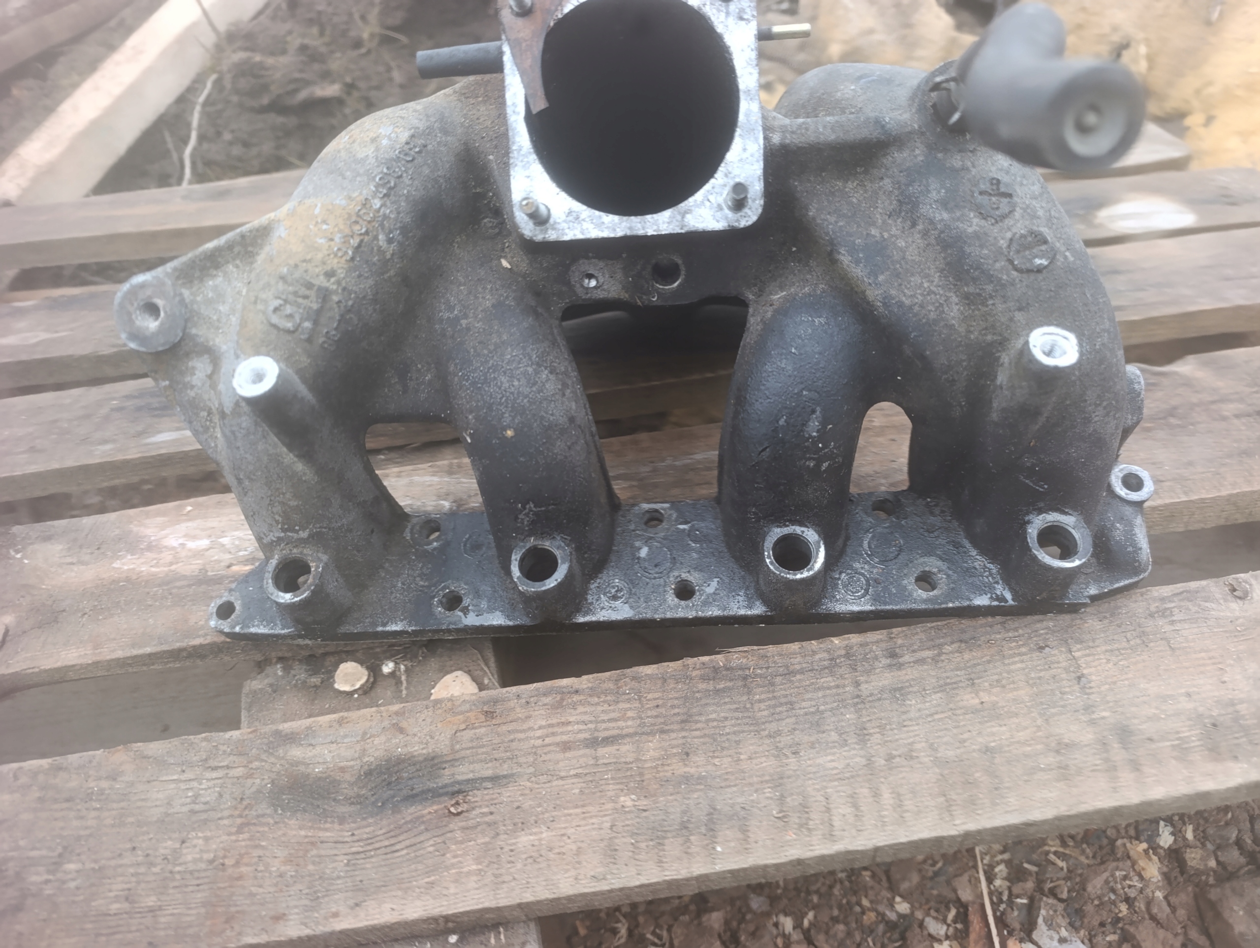 sací potrubí DAEWOO NUBIRA 2.0 16V 92062498