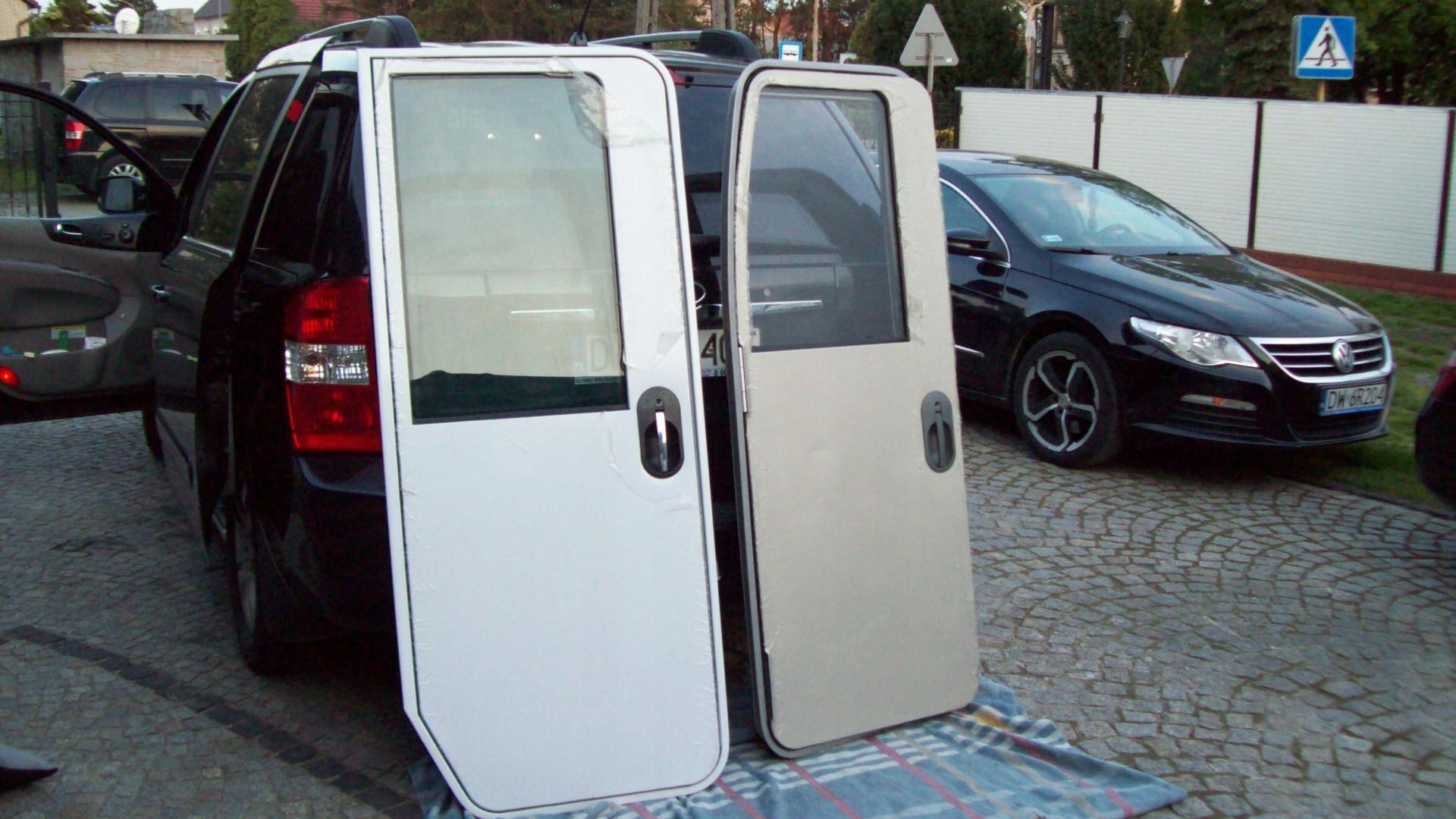 Двері в комплекті від водія INTEGRA RV