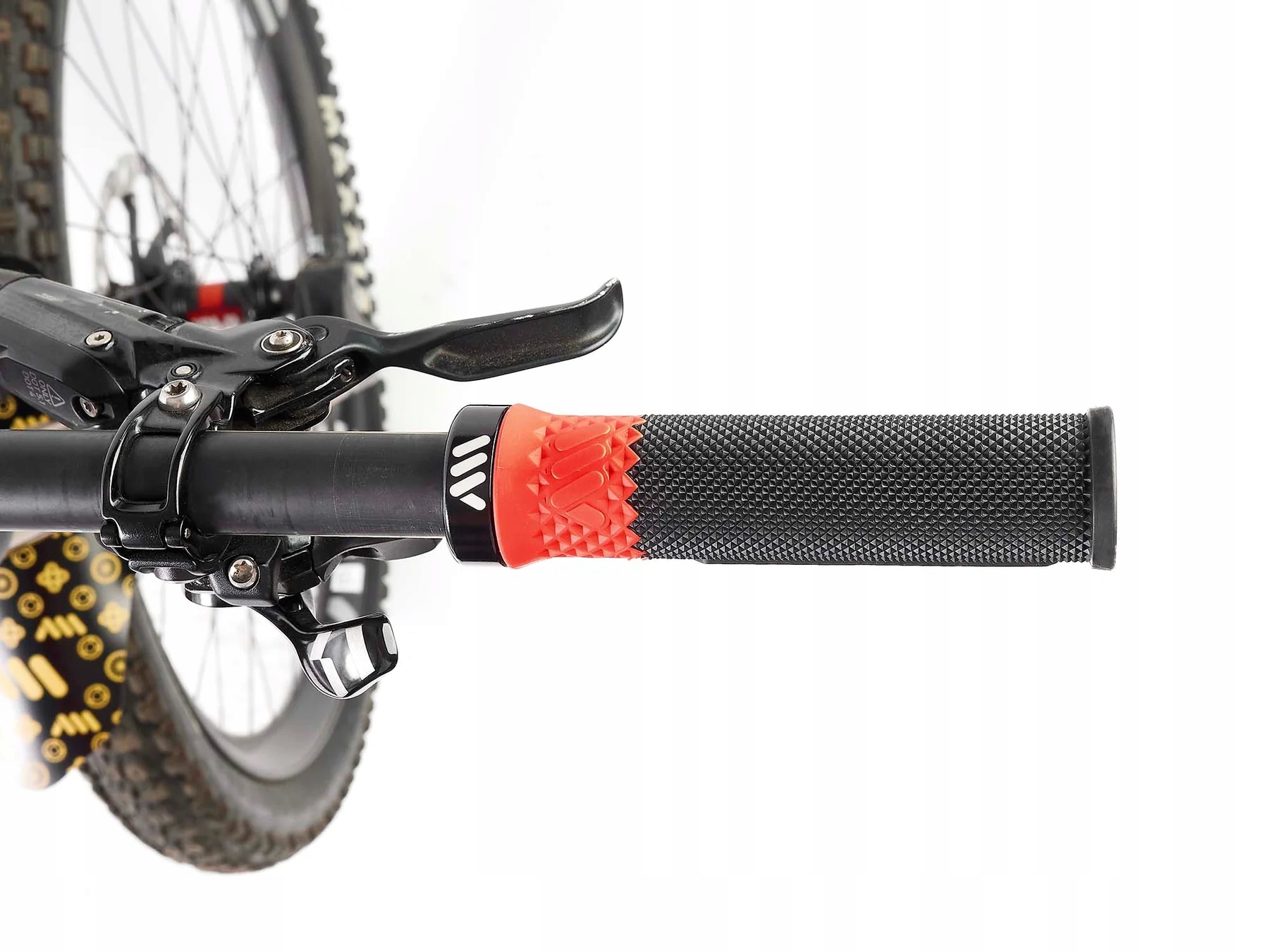 Manetki Chwyty Rączki Gripy Rowerowe Ams Cero Grips Black Red