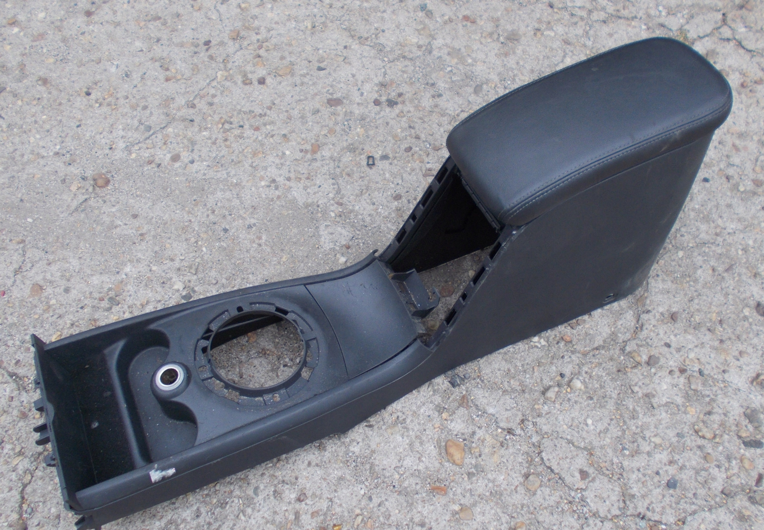 RENAULT MEGANE II CABRIO 2.0 07R TUNEL central armrest