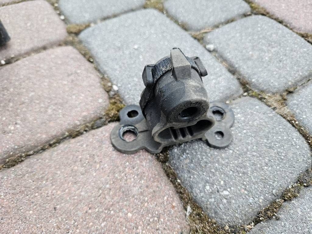 Poignée Support plaque Support de l’échappement PROACE VIVARO C SCUDO JUMPY EXPERT 092953