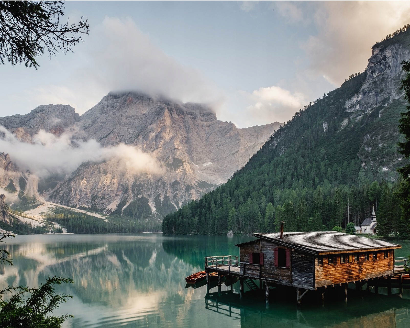 Diamantová výšivka Dům Jezero Hory Krajina Příroda Les Stromy Velký 80x100cm
