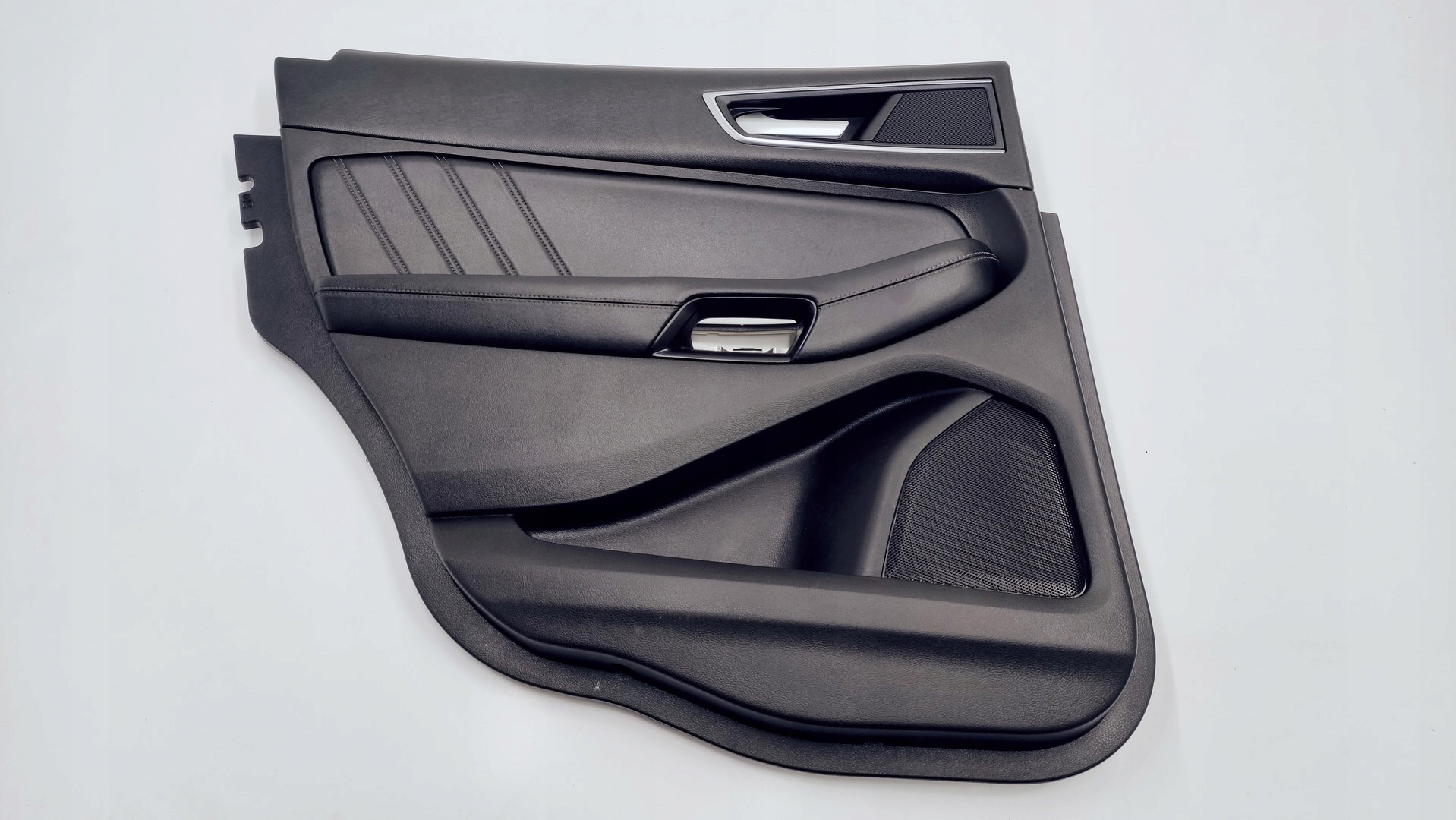 TAPICERKA BOCZEK DRZWI LEWY TYŁ FORD EDGE ST Producent części Ford OE