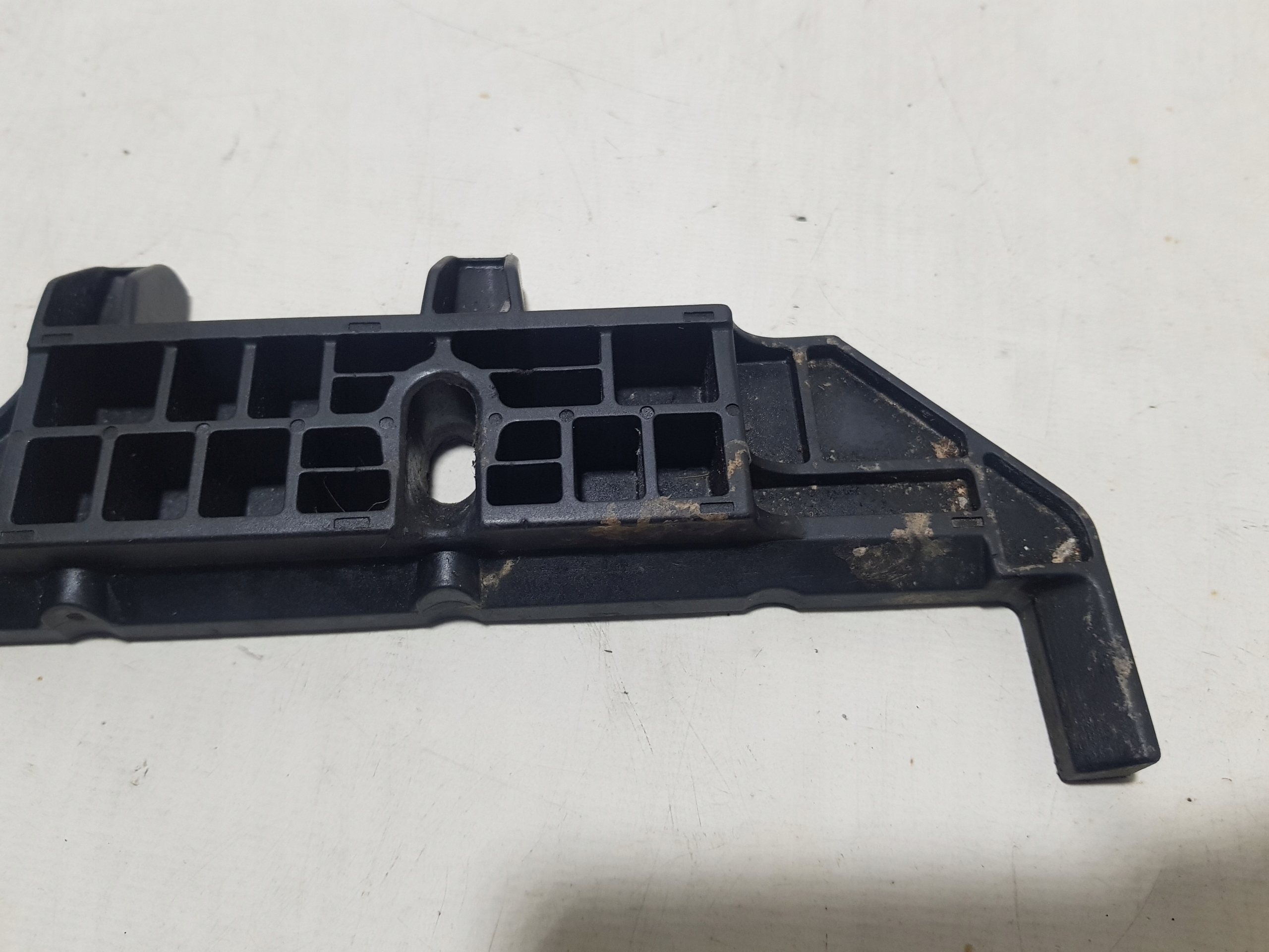 MERCEDES SL R230 Halter Halter AKUMULATORA 2306190014