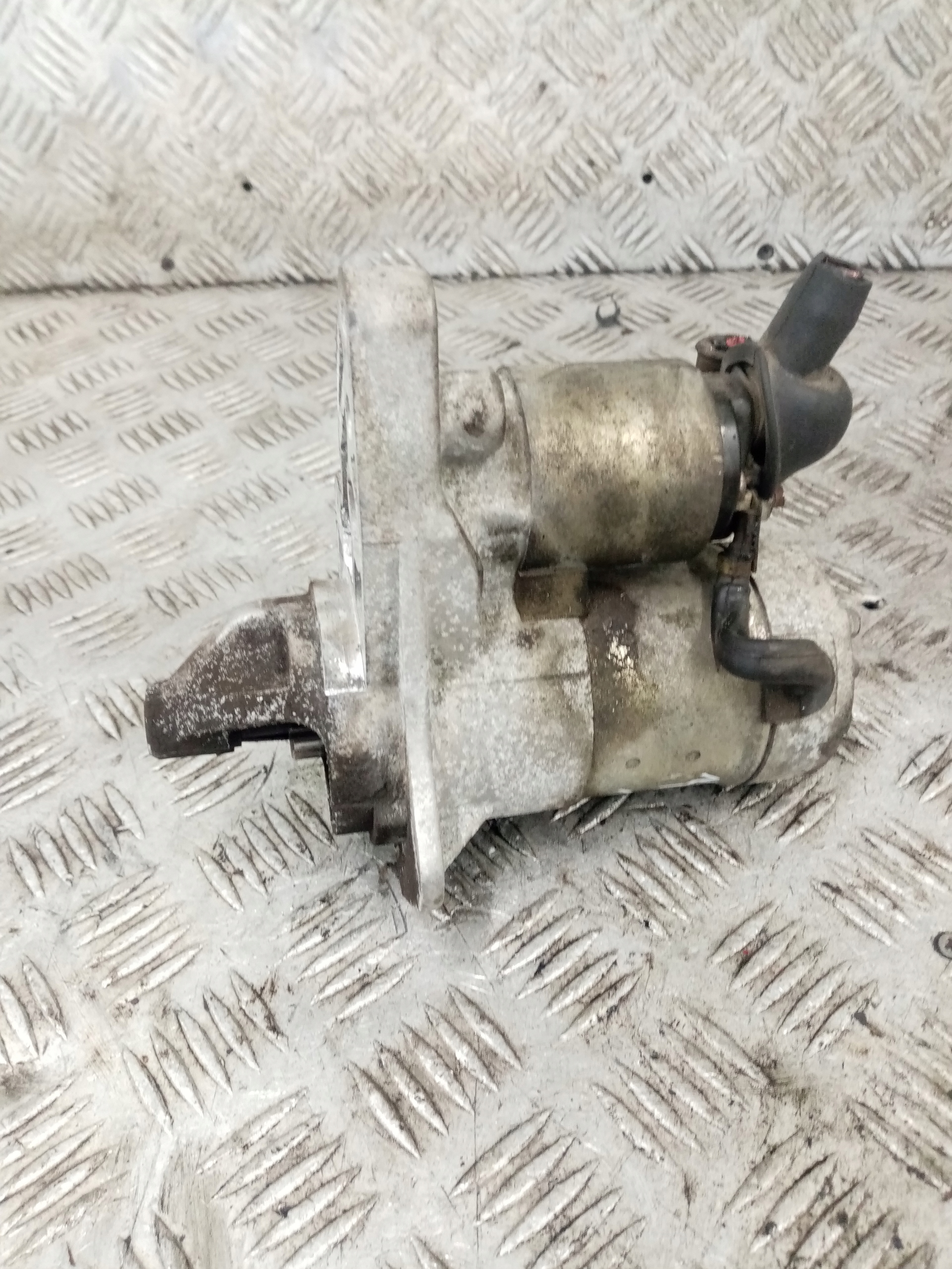 starter NISSAN TIIDA 1.6 B 23300EE00A