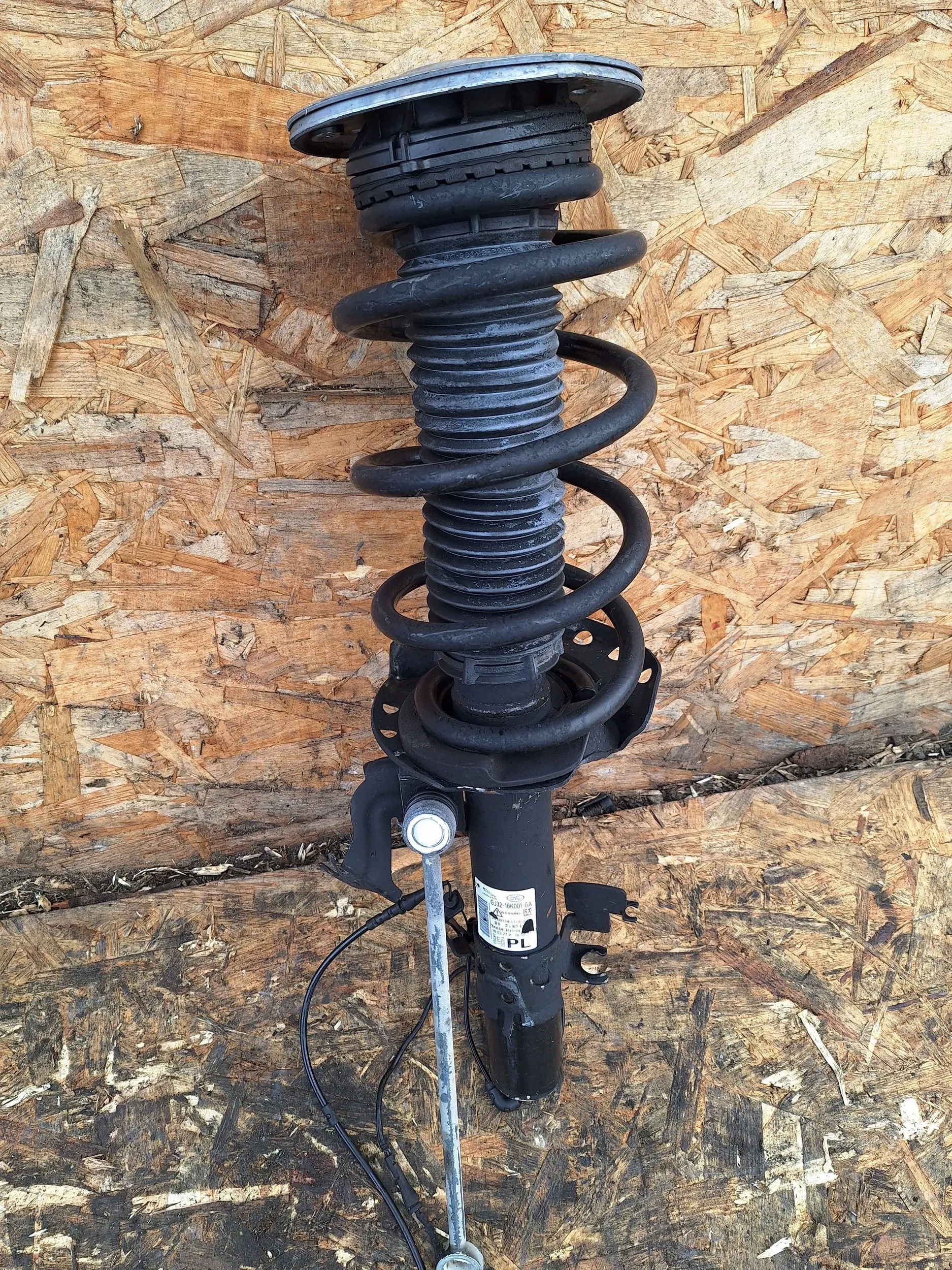 shock absorber left front RANGE ROVER EVOQUE and GJ32-18K001-GA
