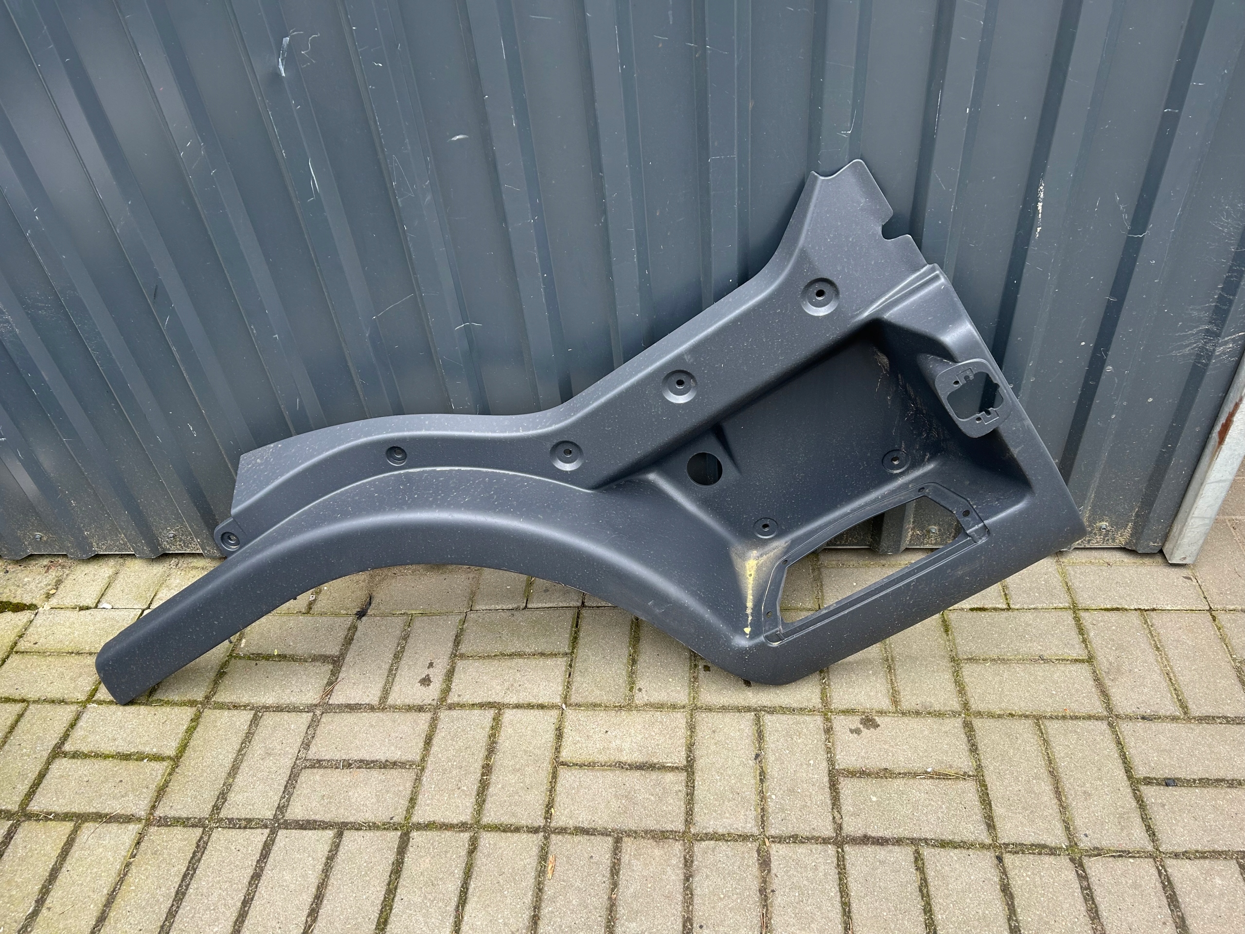 STOPNICA PRAWA MAN TGL