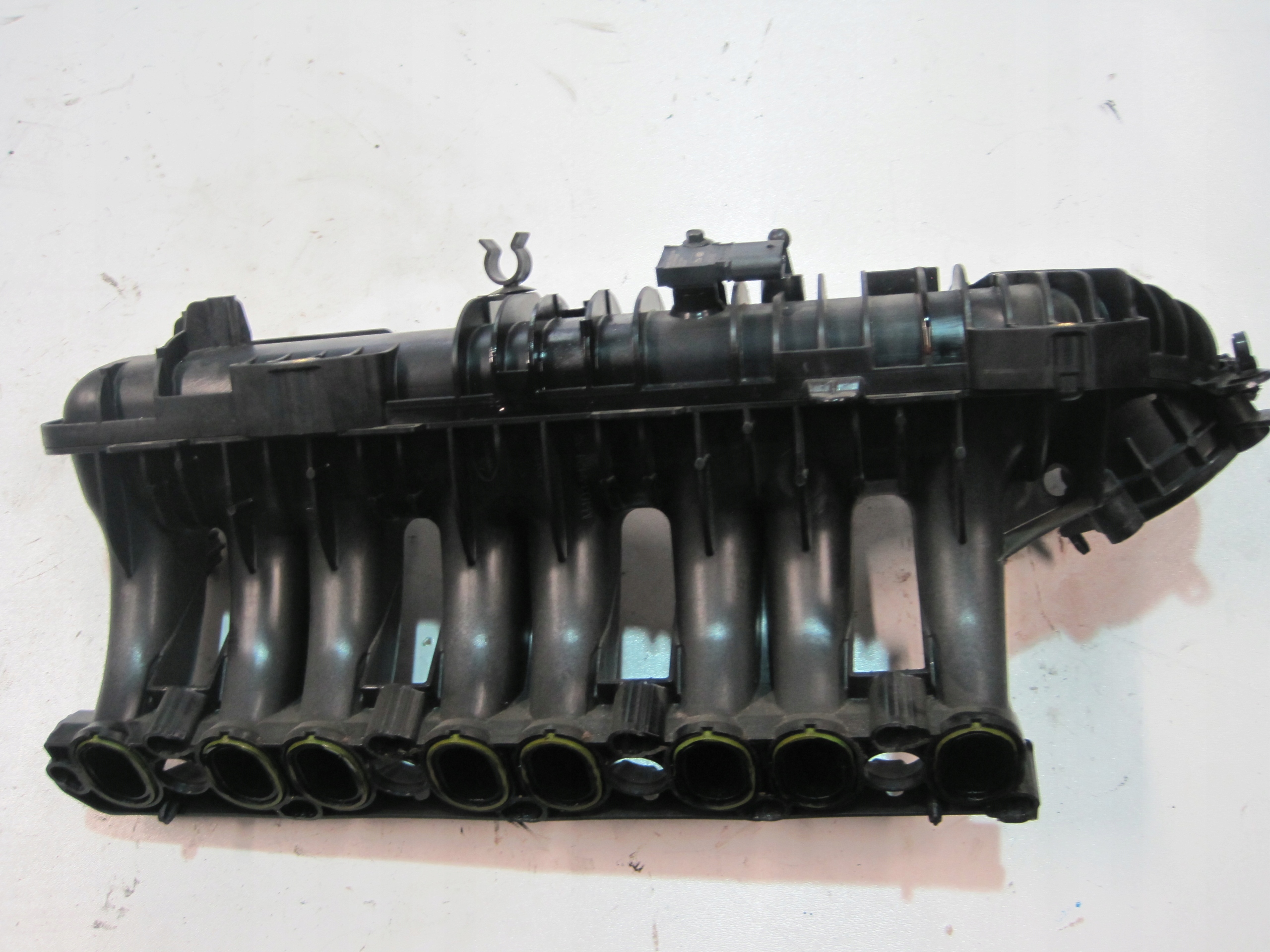 intake manifold JAGUAR F PACE 23R M4D3-9424-AB