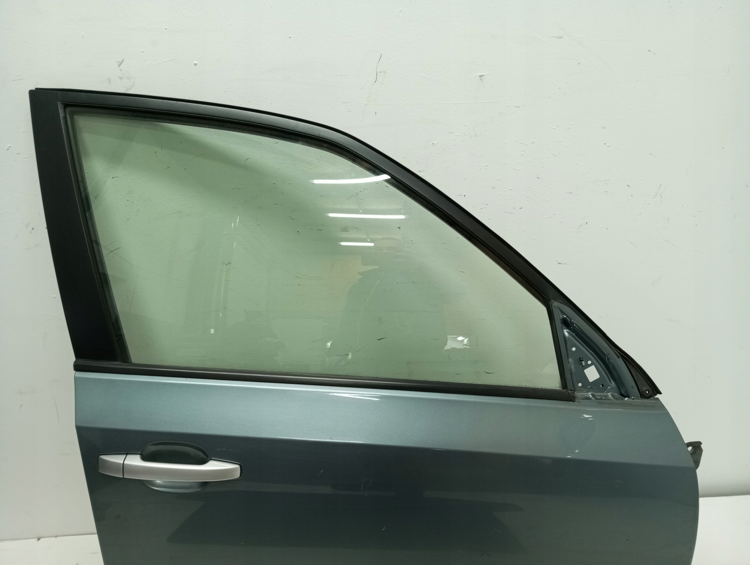 door right front SUBARU FORESTER 10R