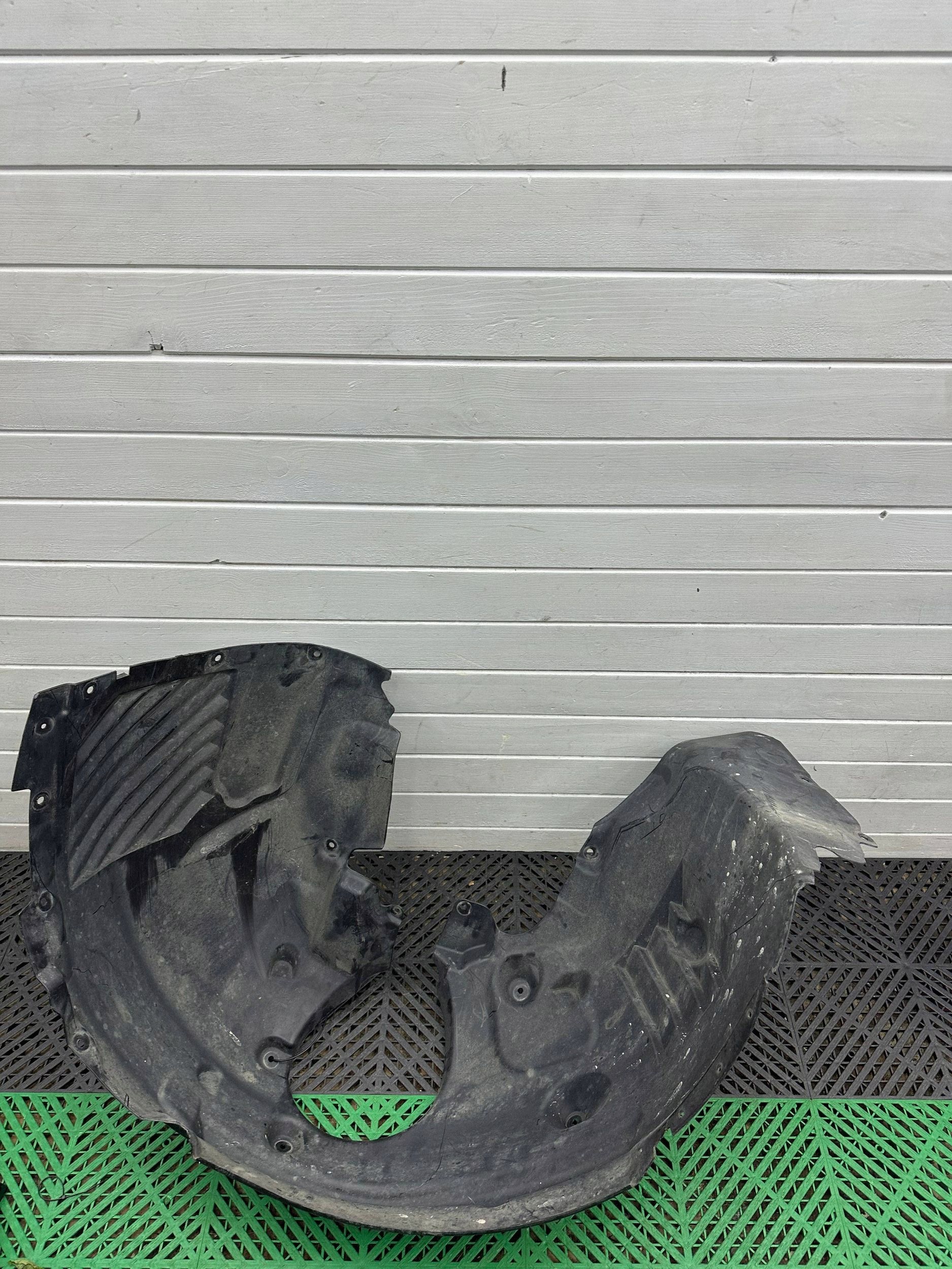 mudguard front BMW 1 F40 F44 7436624
