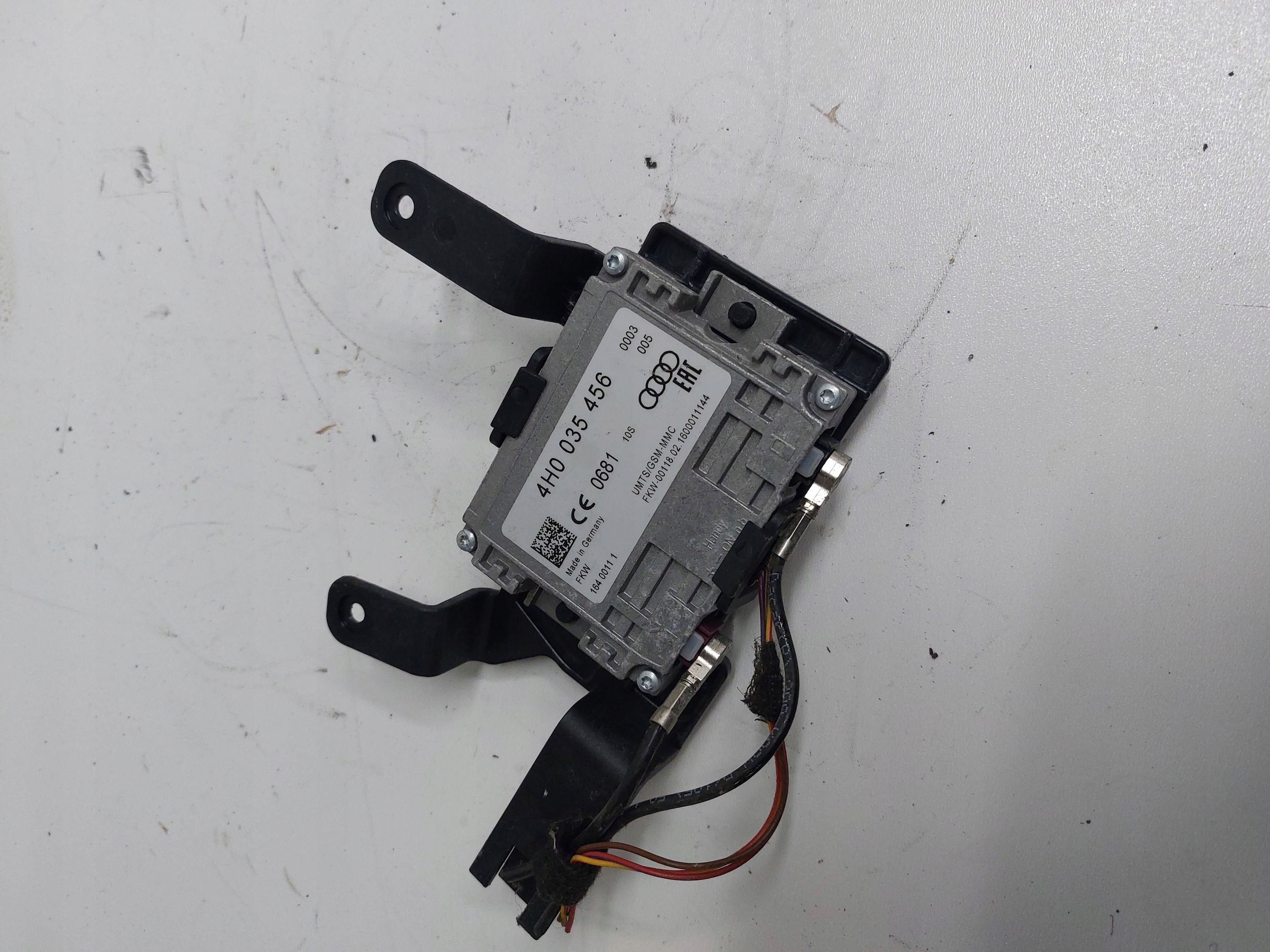 VW GOLF VII OCTAVIA III AUDI A3 8V antenna amplifier 4H0035456