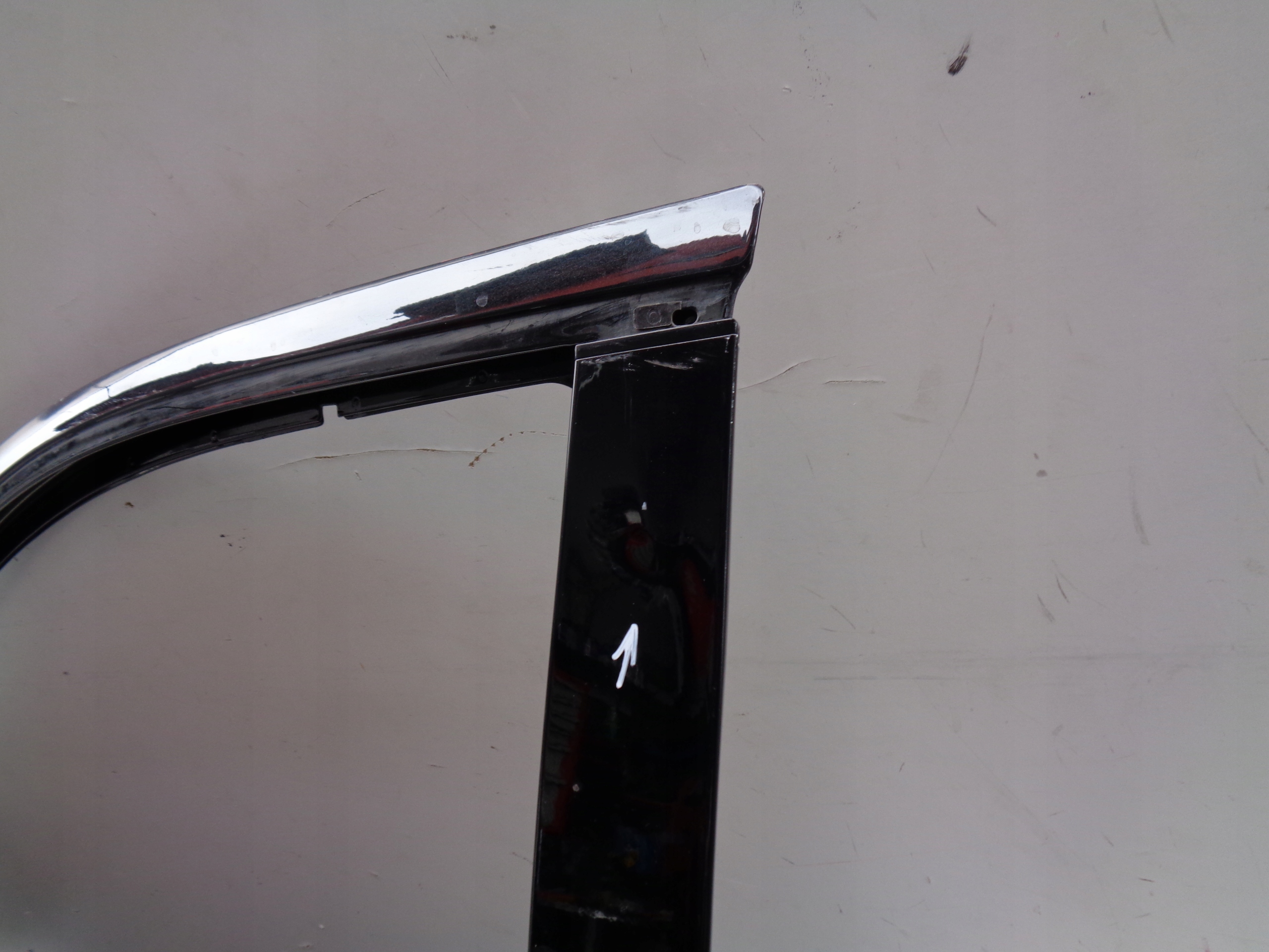 door left front JEEP GRAND CHEROKEE WK2 13- NR 46012