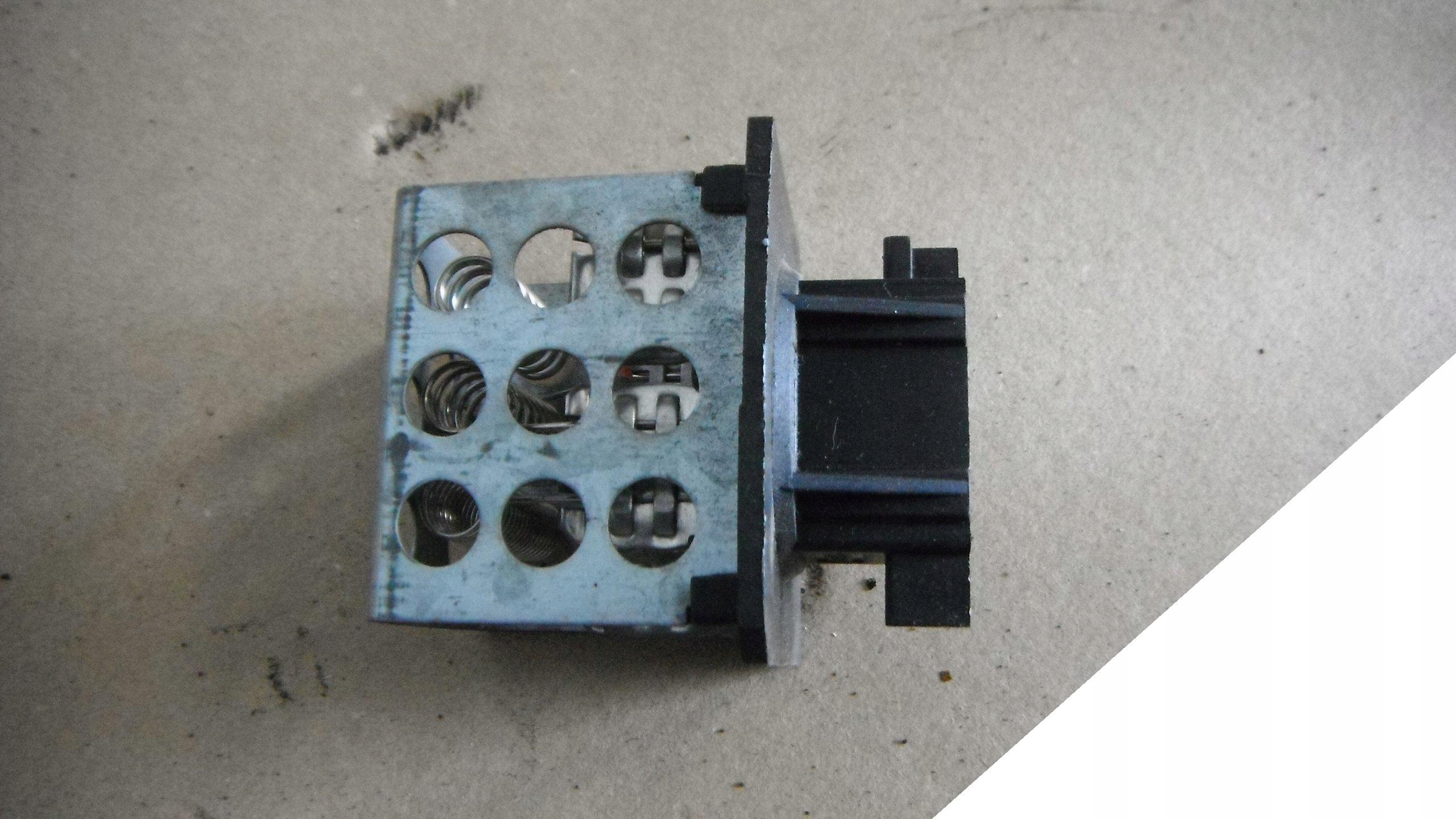 PEUGEOT 206 98-03 REZYSTOR DMUCHAWY NAWIEWU