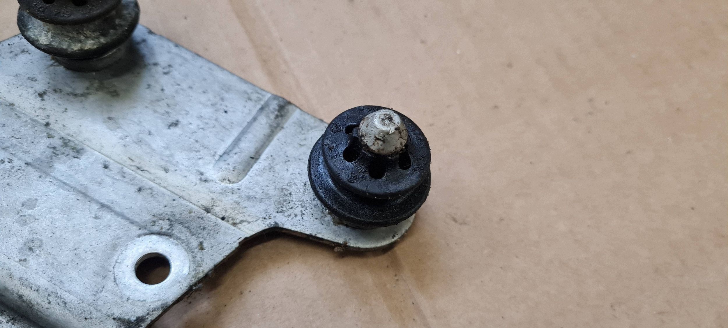 A7 4G Halter Stütze POMPY ABS 4G0614235 A6 C7