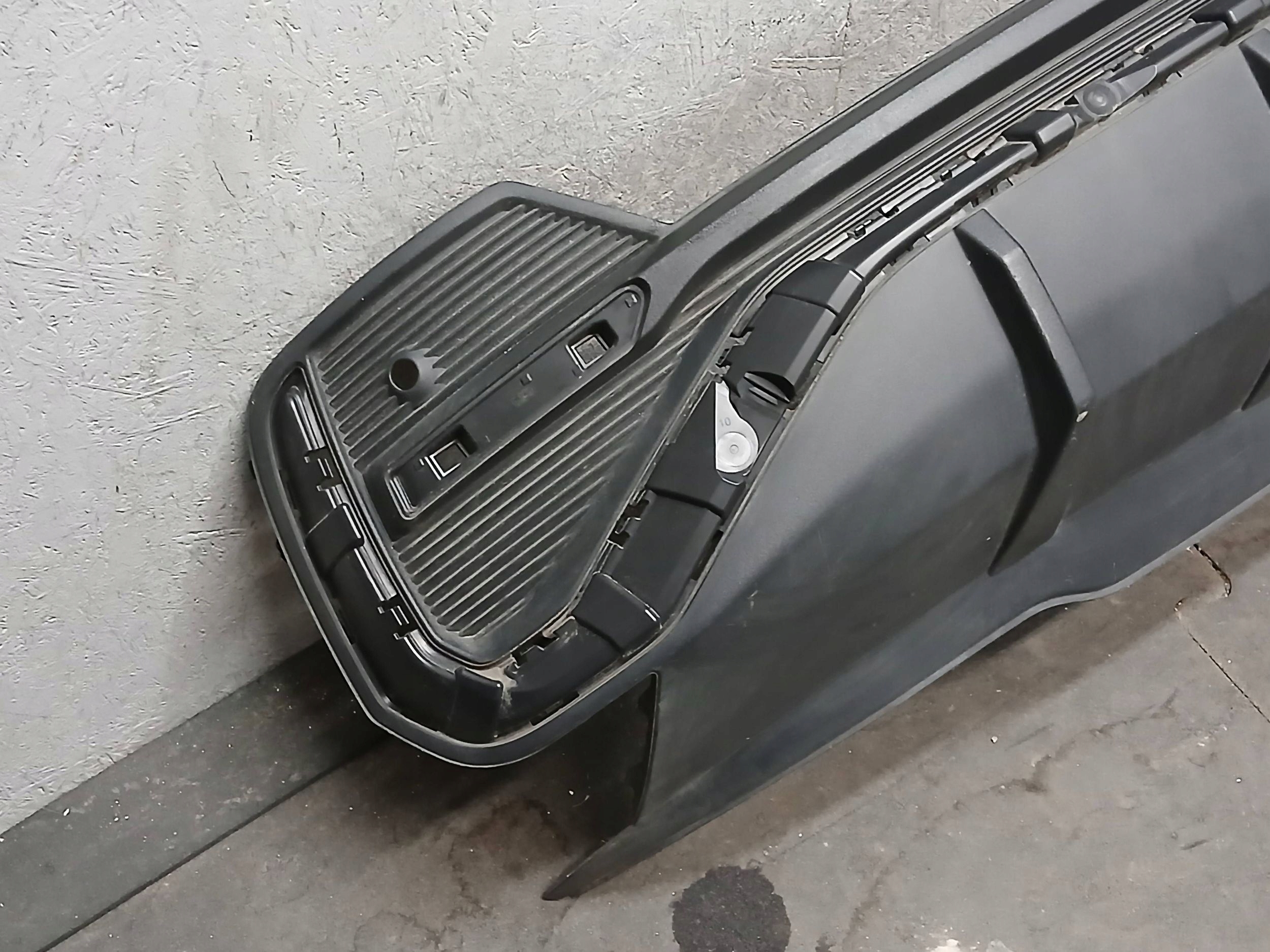 Stoßstange heck AUDI Q3 83F SPORTBACK 83F807521B