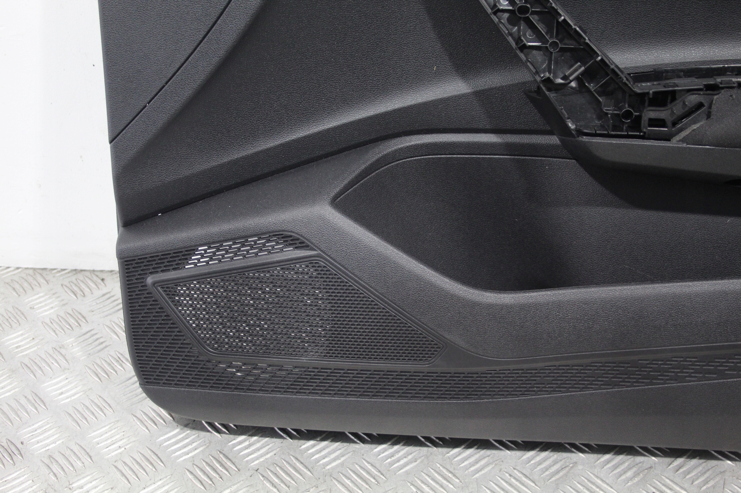 side door right front POLO VI 2G0