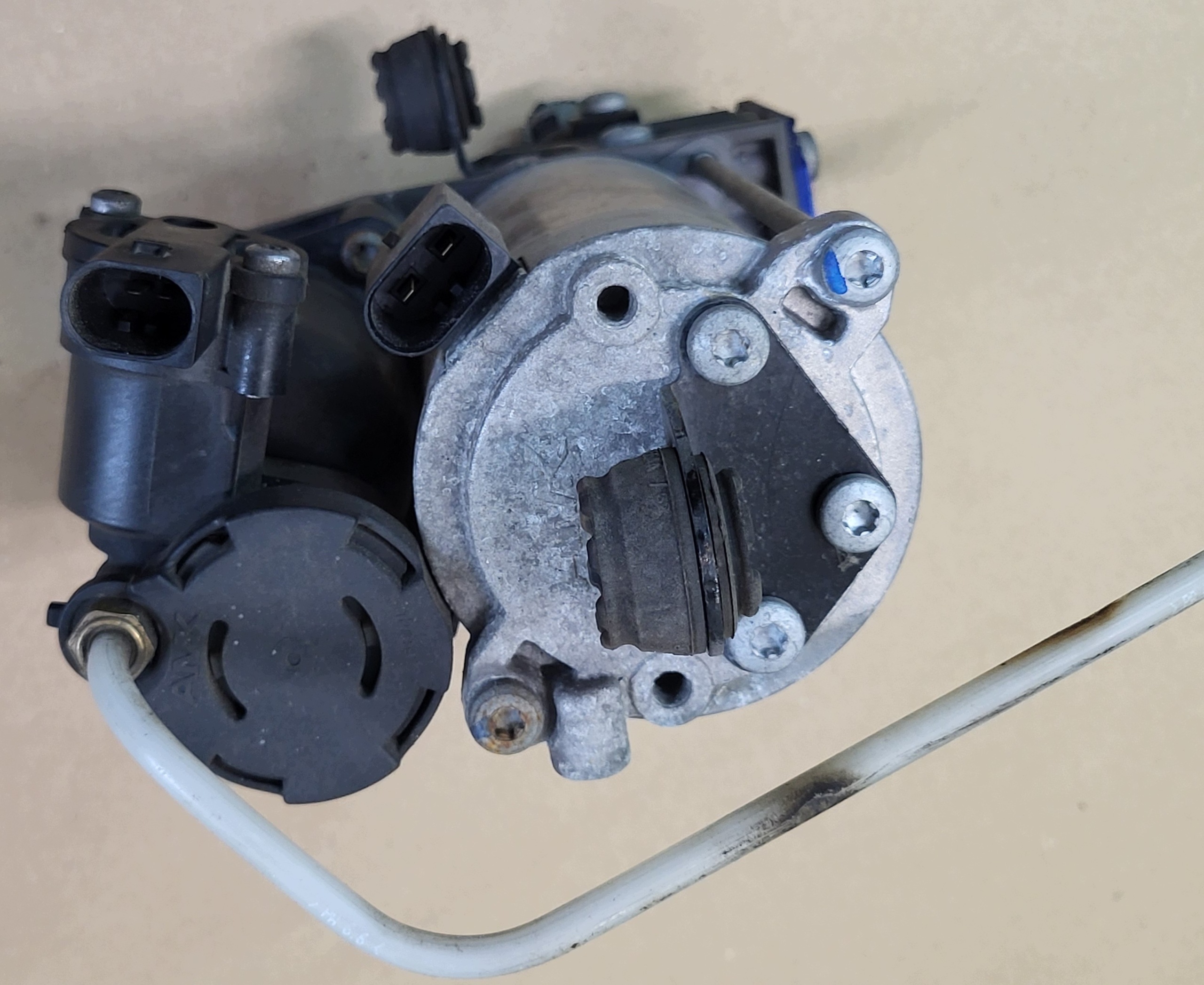 compressor; AMK springing PNEUMATYCZNEGO AIRMATIC MERCEDES ML II W164