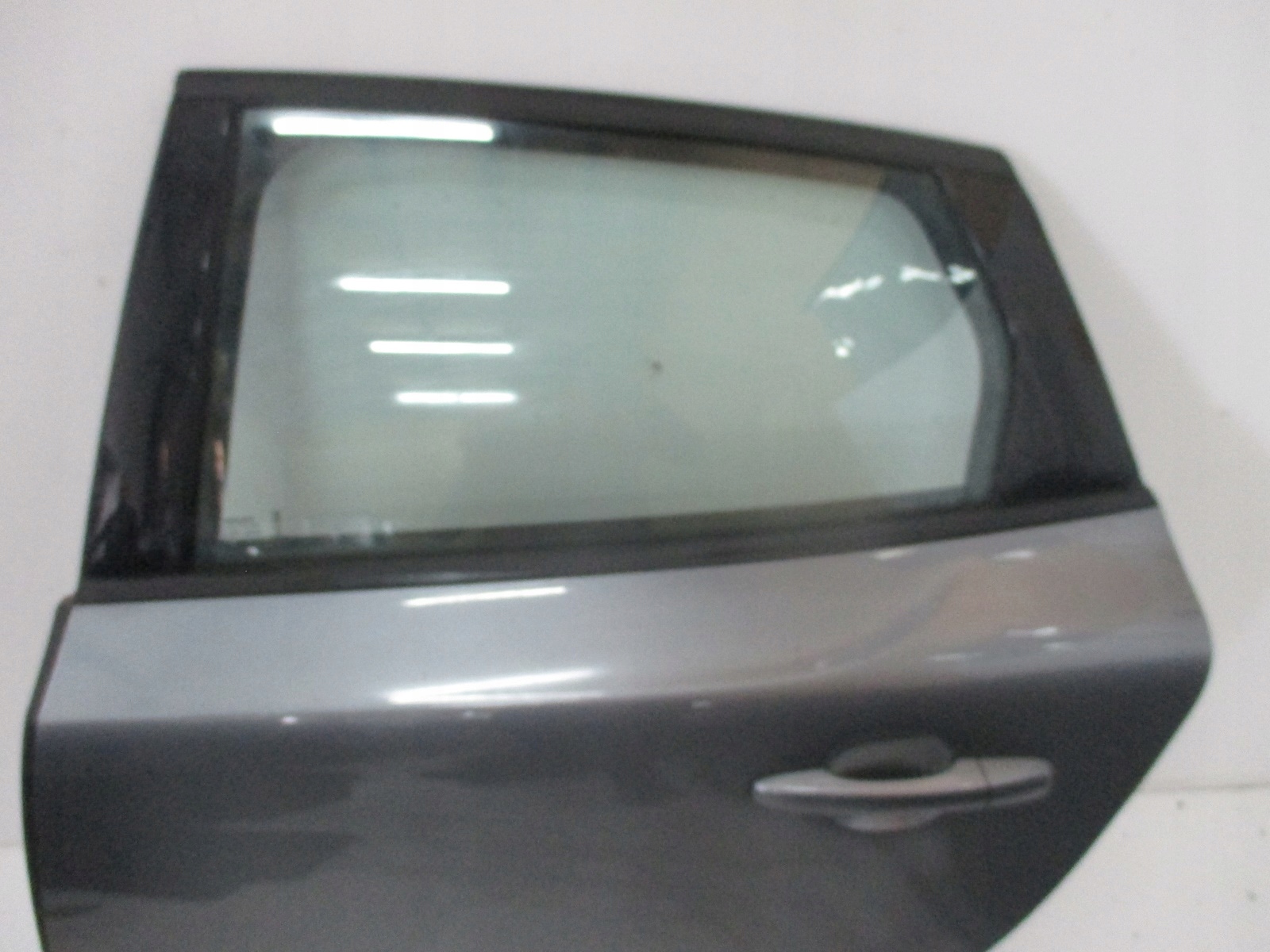Tür links hinten VOLVO V40 19r