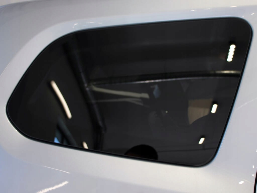 SZYBA KAROSERYJNA PRAWA TYLNA DACIA DUSTER II 17- r.