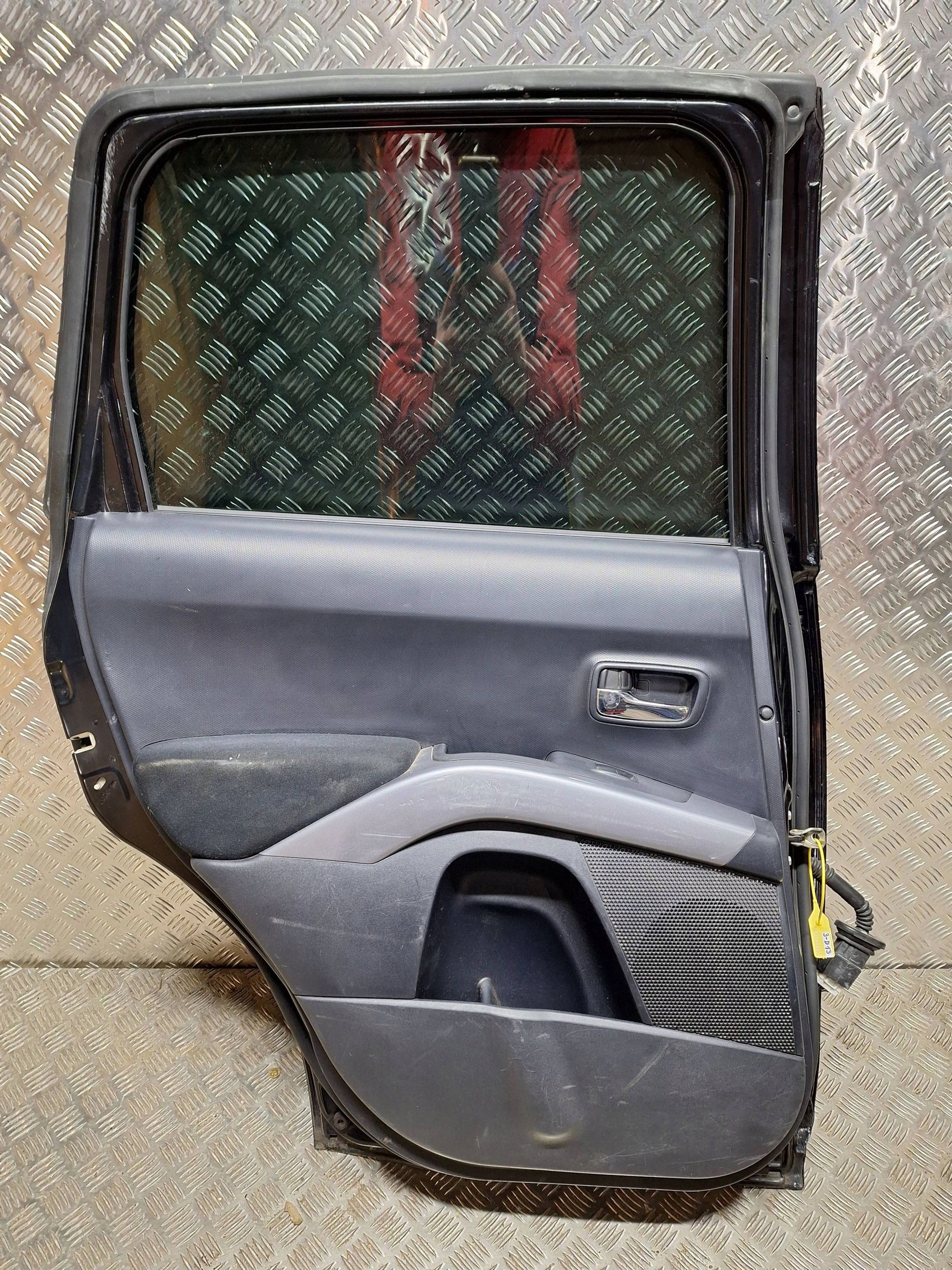 door rear part left MITSUBISHI OUTLANDER II 06-12 complete