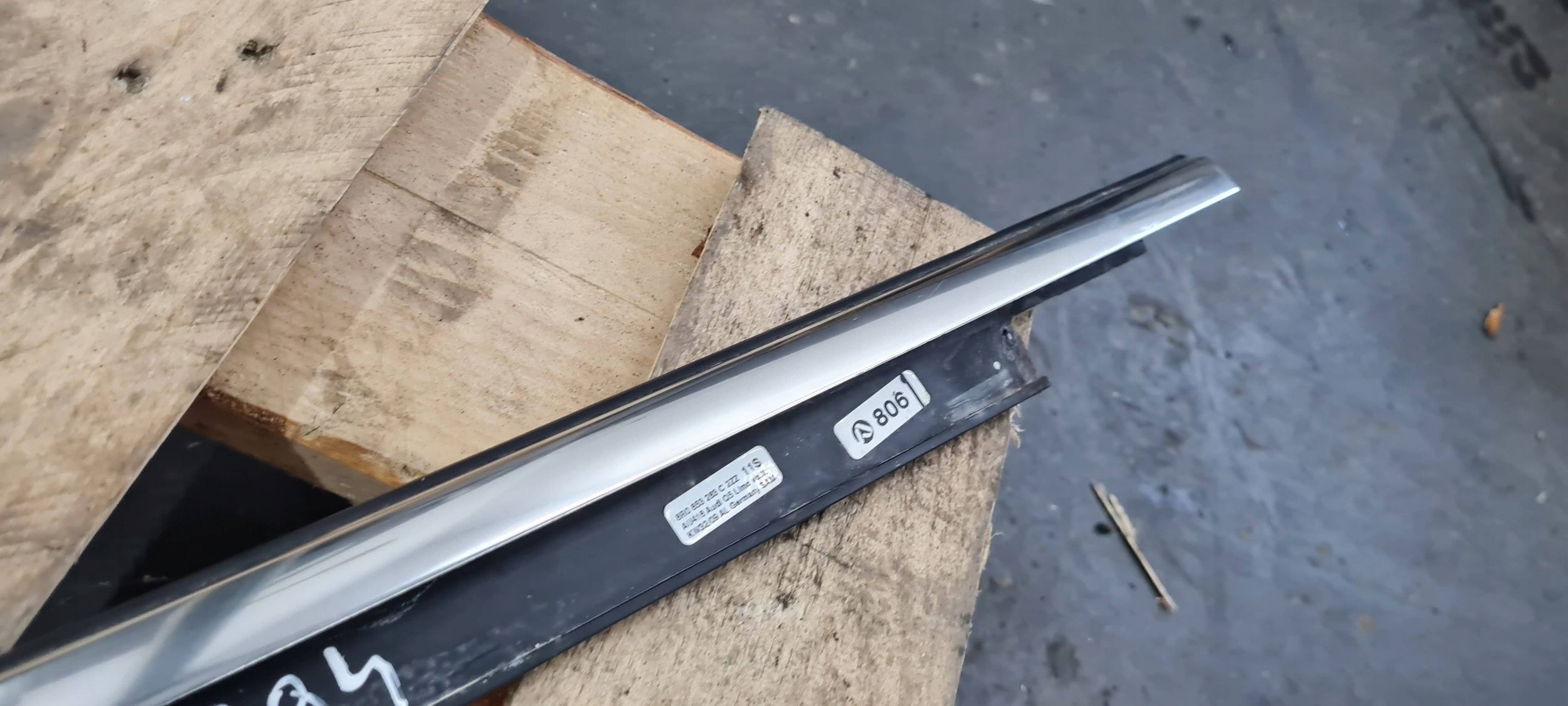 Q5 8R moulding dust door CHROM left left front 8R0853283C