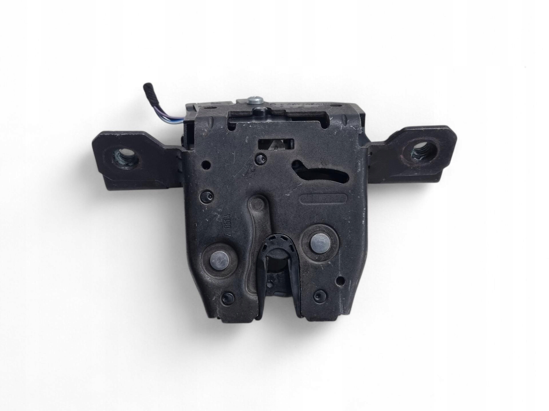 lock bonnet boot Opel Astra J facelift 2012 13587646