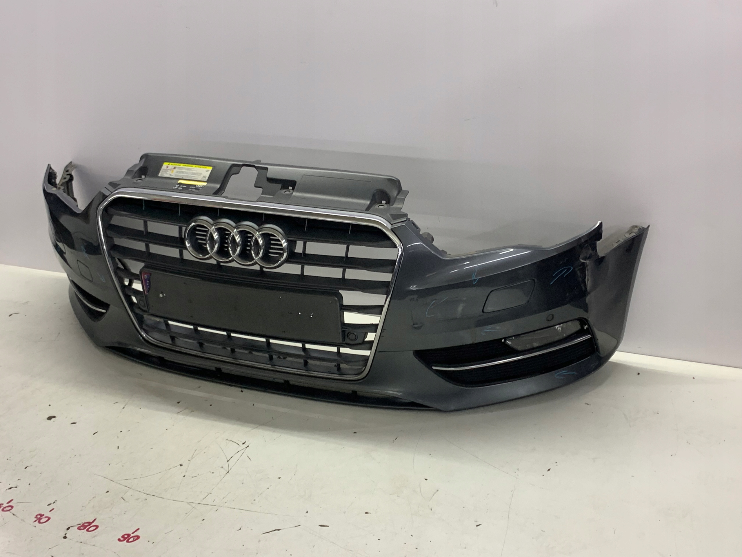 bumper front front 4XPDC washer AUDI A3 8V of wheels. LZ7S 13-16